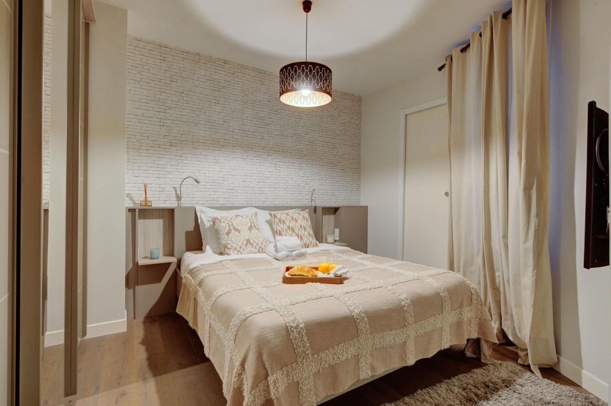 Arc De Triomphe & Theatre Marigny - 3br - Cityapartmentstay * Paris
