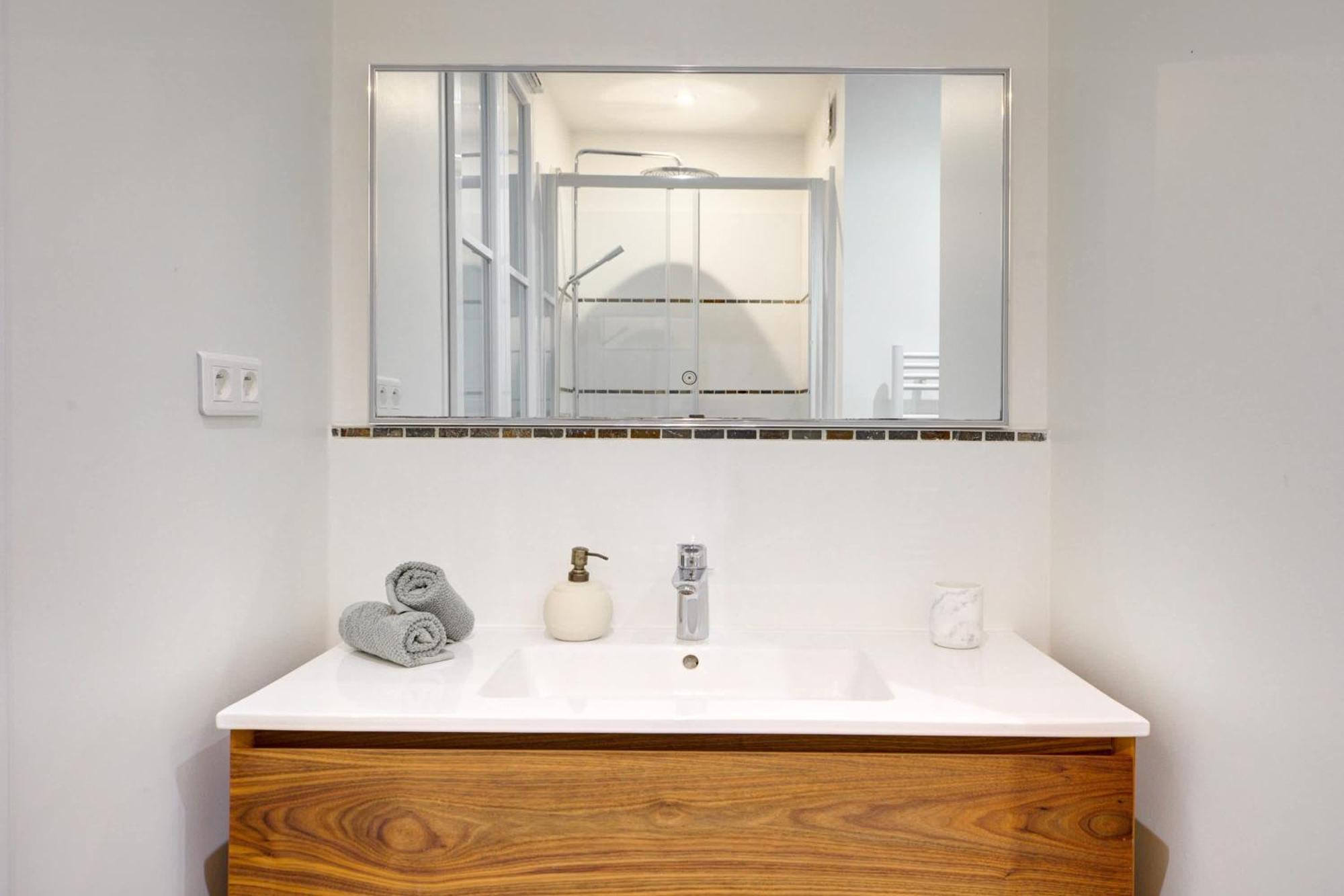 Arc De Triomphe & Theatre Marigny - 3br - Cityapartmentstay