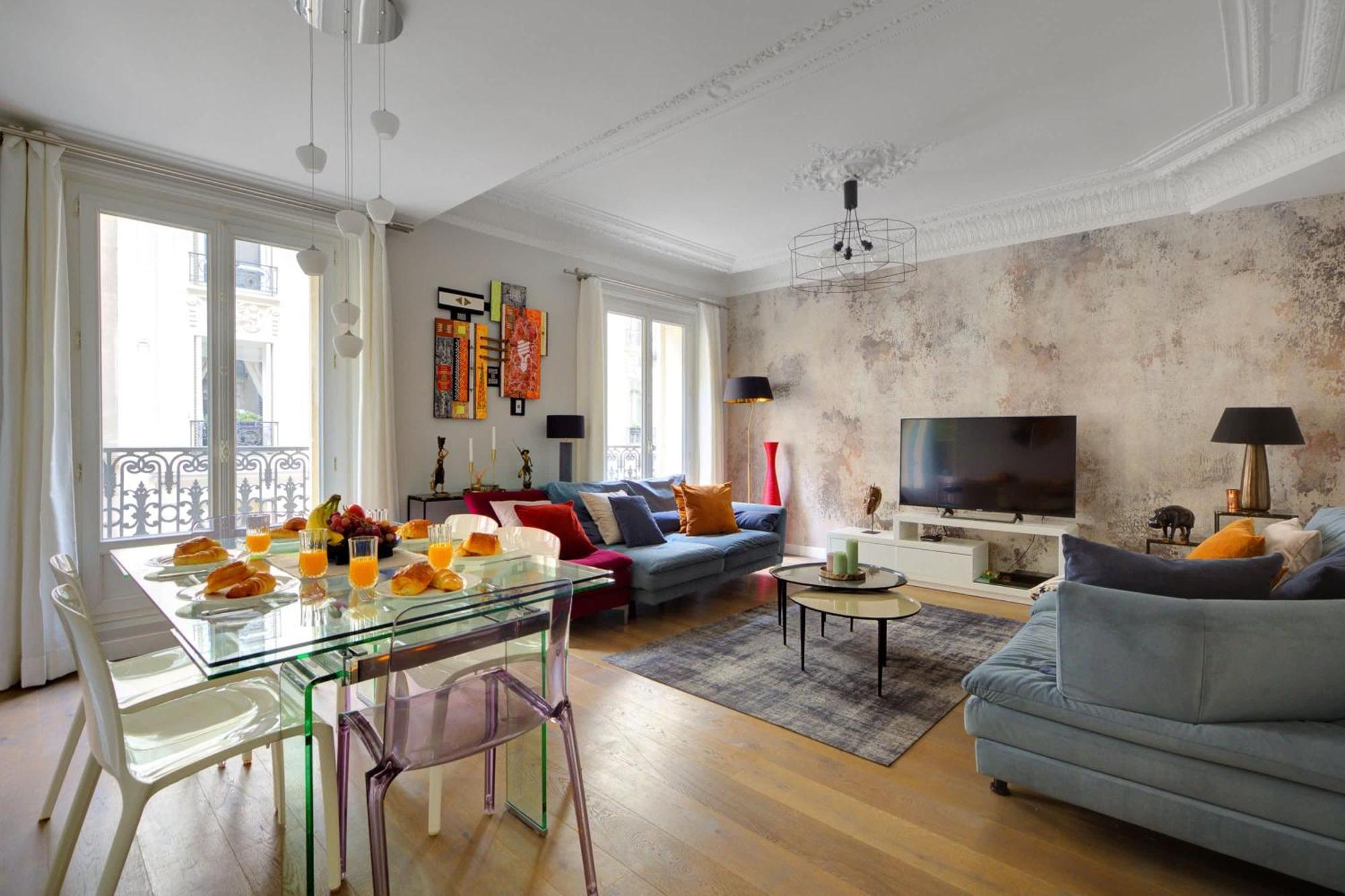 Arc De Triomphe & Theatre Marigny - 3br - Cityapartmentstay *