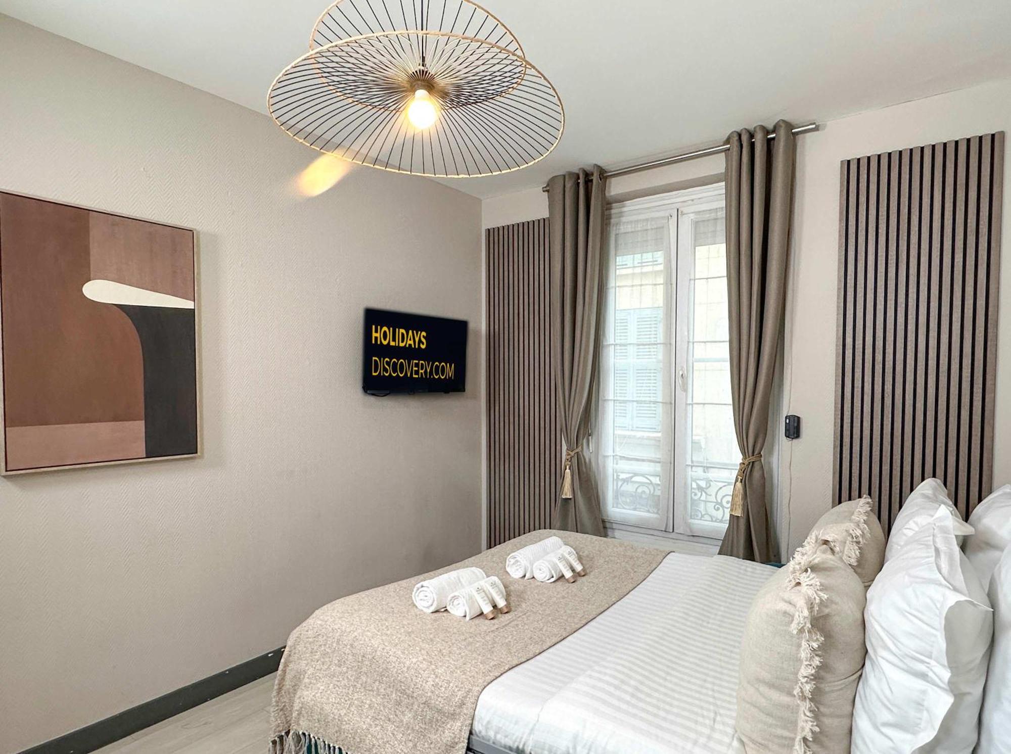 Best Deal In * Paris