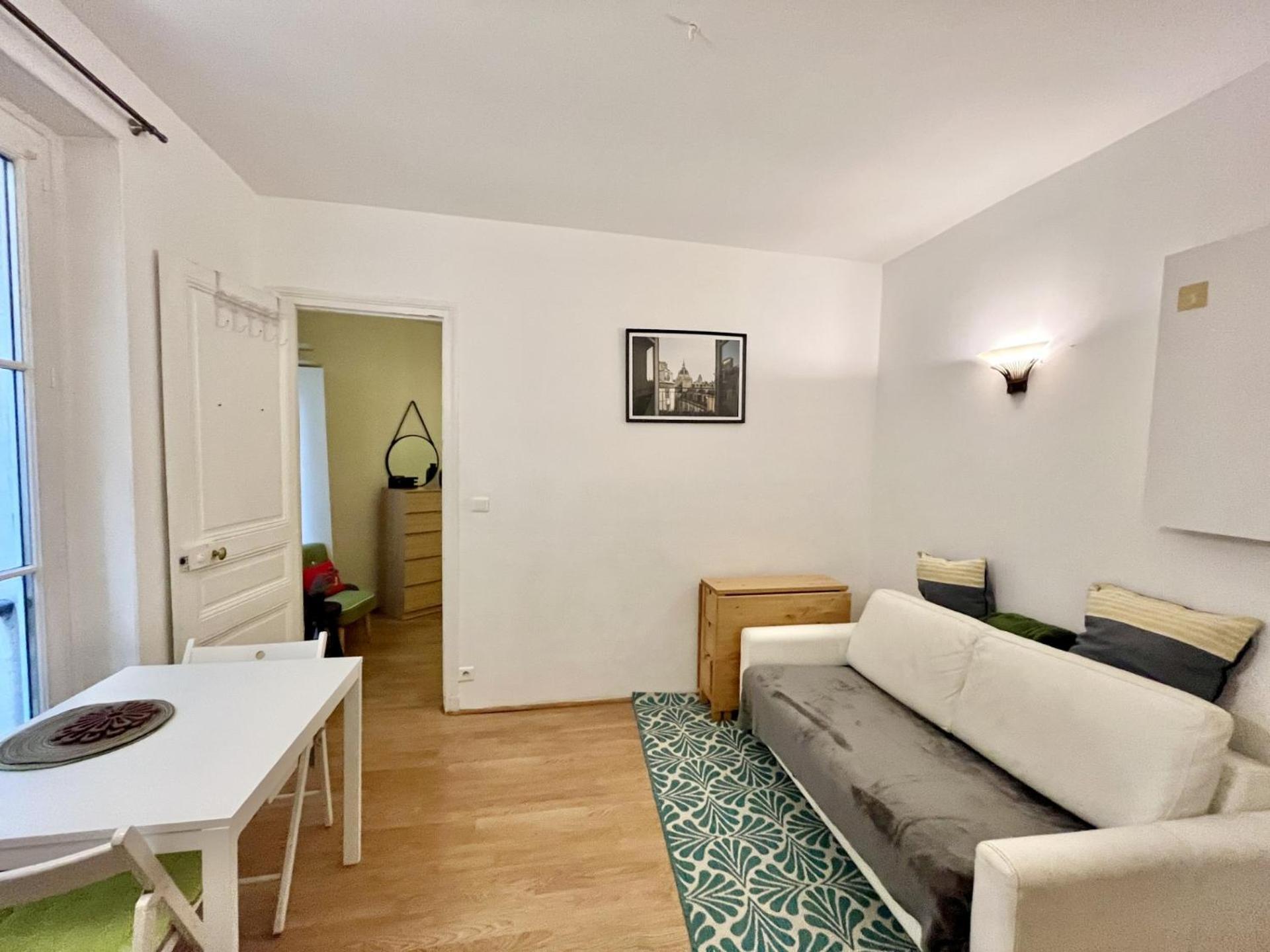Center Quarter Latin 1 Bedroom Paris