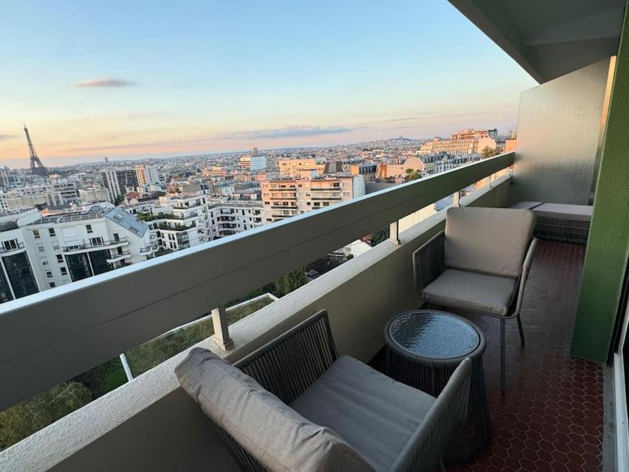 Montparnasse - Vue Tour Eiffel - Balcon *