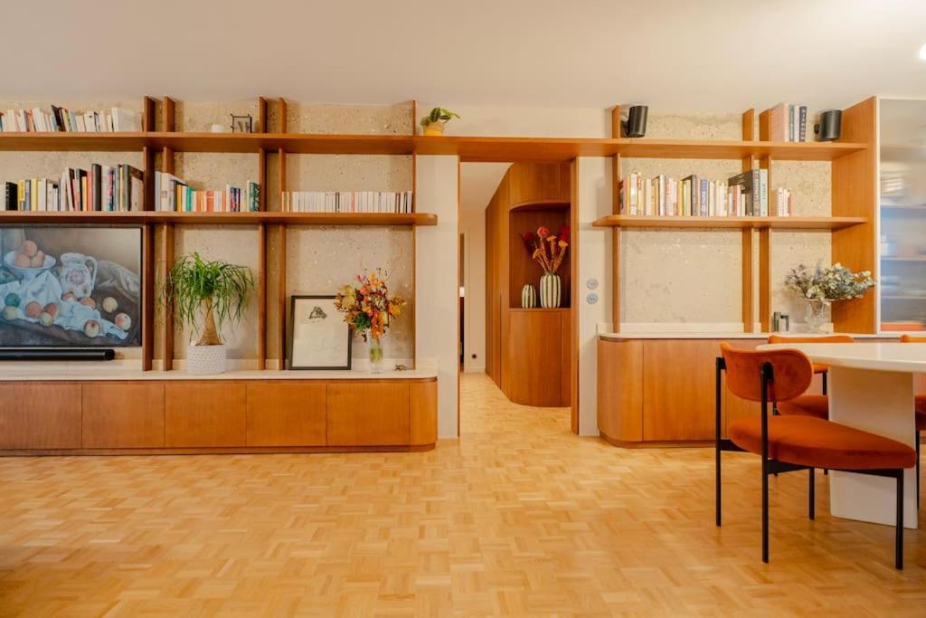 Montmartre Penthouse With Stunning Sacre-coeur View Paris