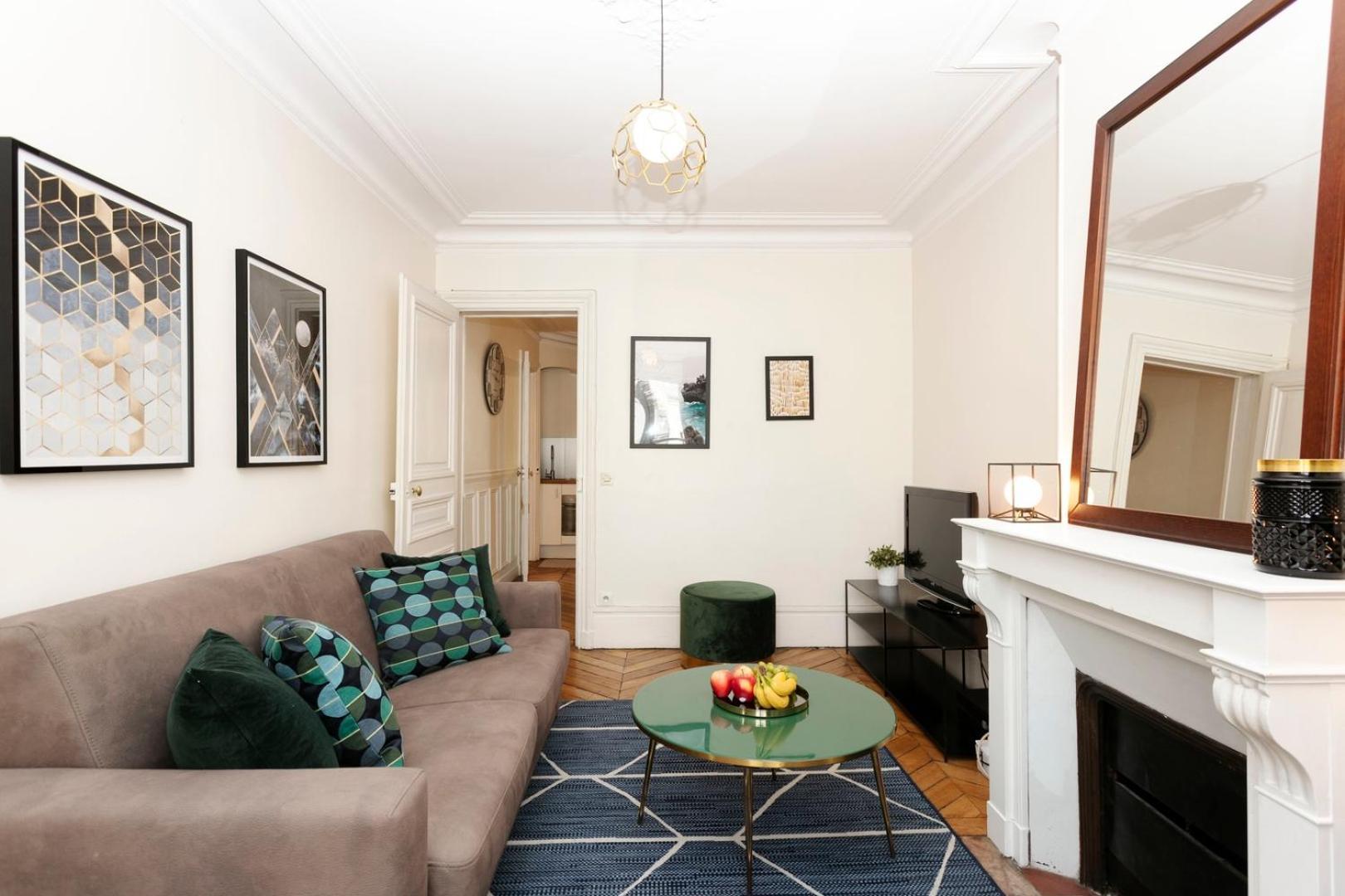 Bnbnook - Elegant 1br With Balcony Near Notre-dame *