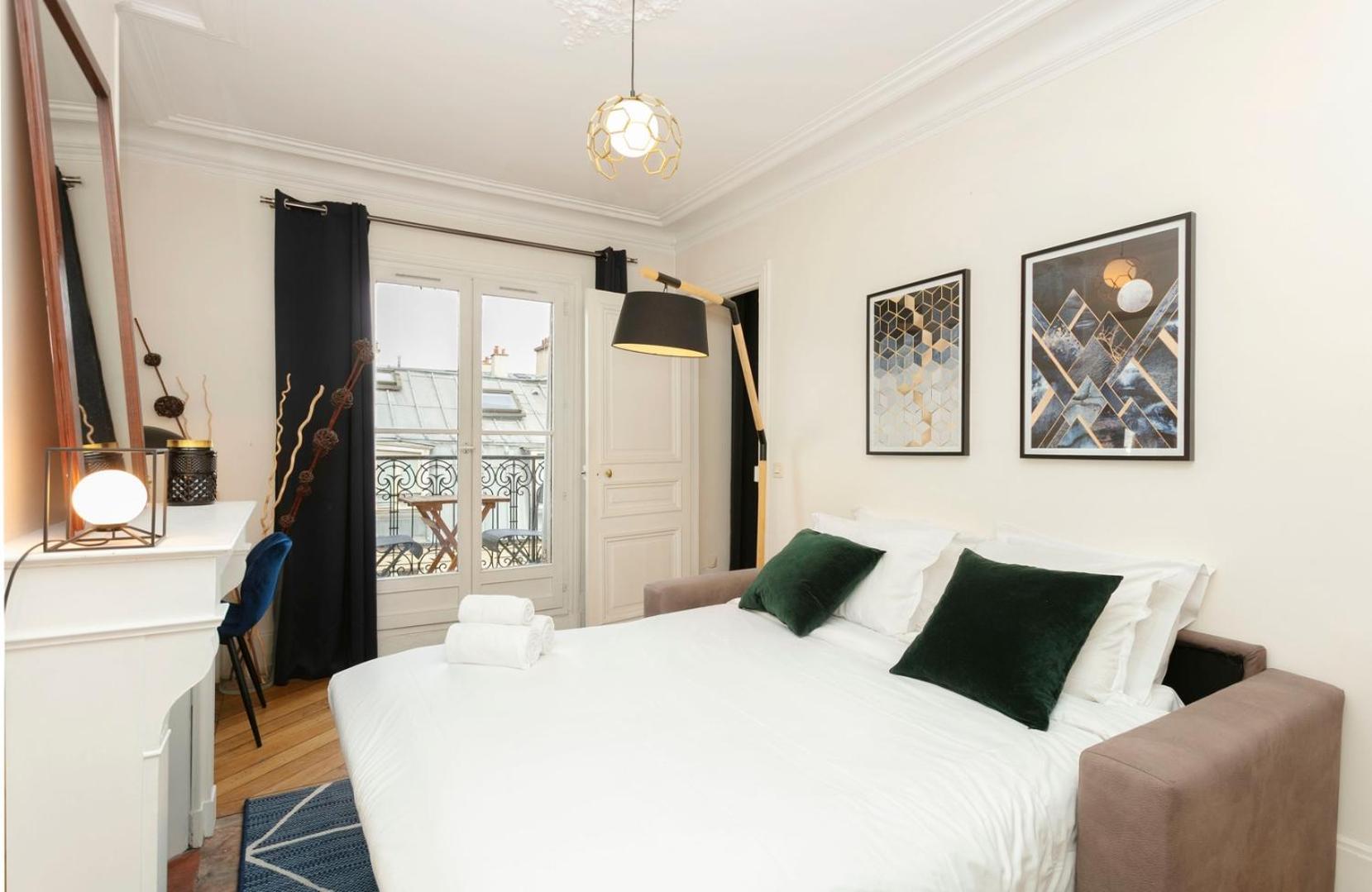 Apartment Bnbnook - Elegant 1br With Balcony Near Notre-dame *