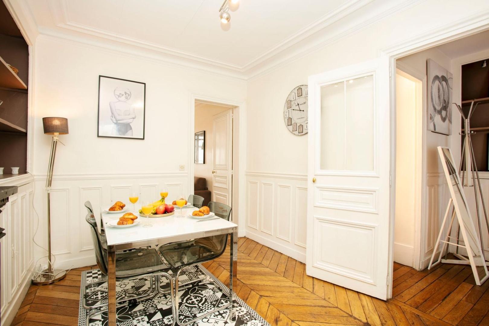 Bnbnook - Elegant 1br With Balcony Near Notre-dame *