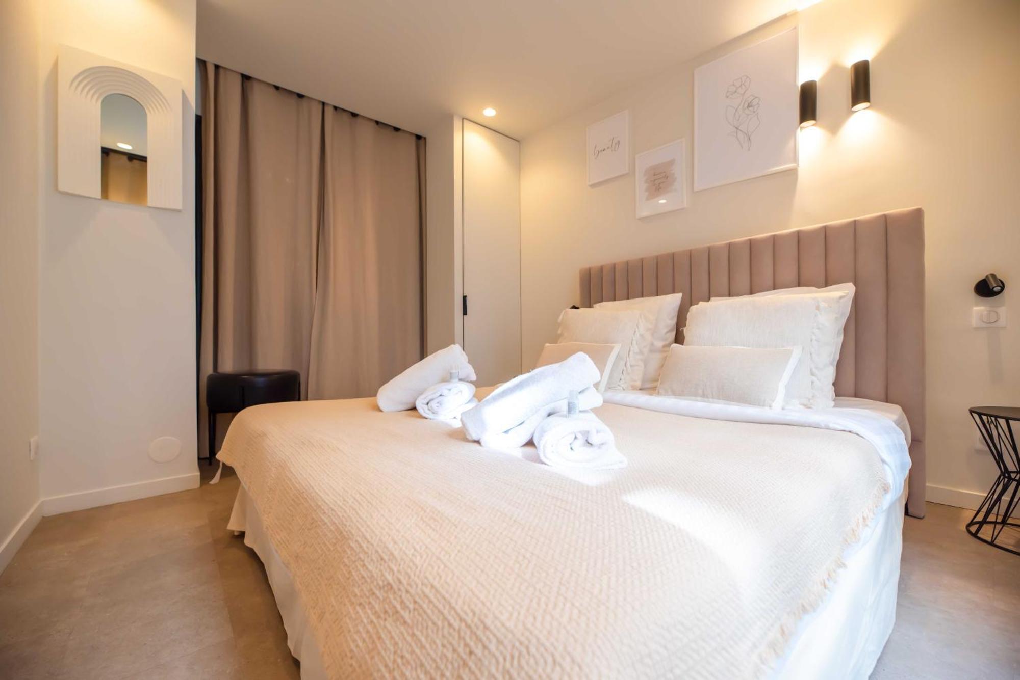 Elegant - 2br-6p - Notre Dame Cathedral Apartment *