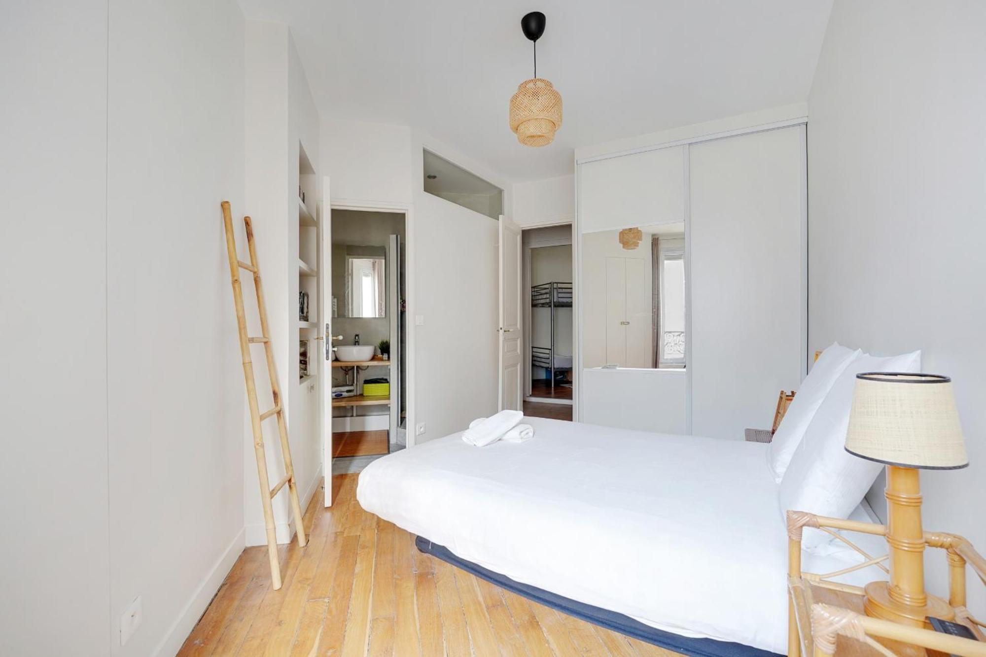 Apartamento Martyrs Village Montmartre 2 *