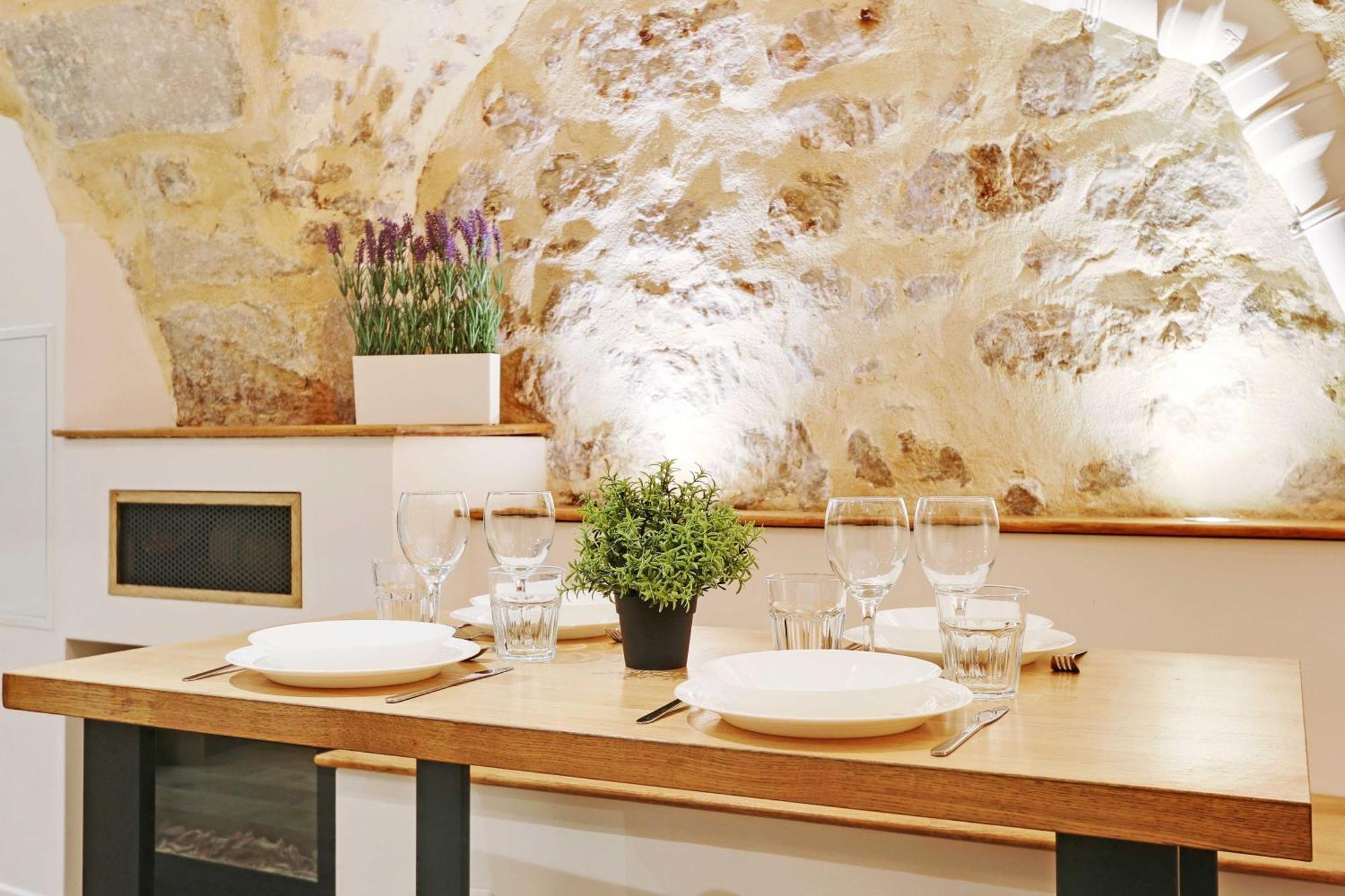 Appartement Charming With Ac -1br-3p- Sentier *