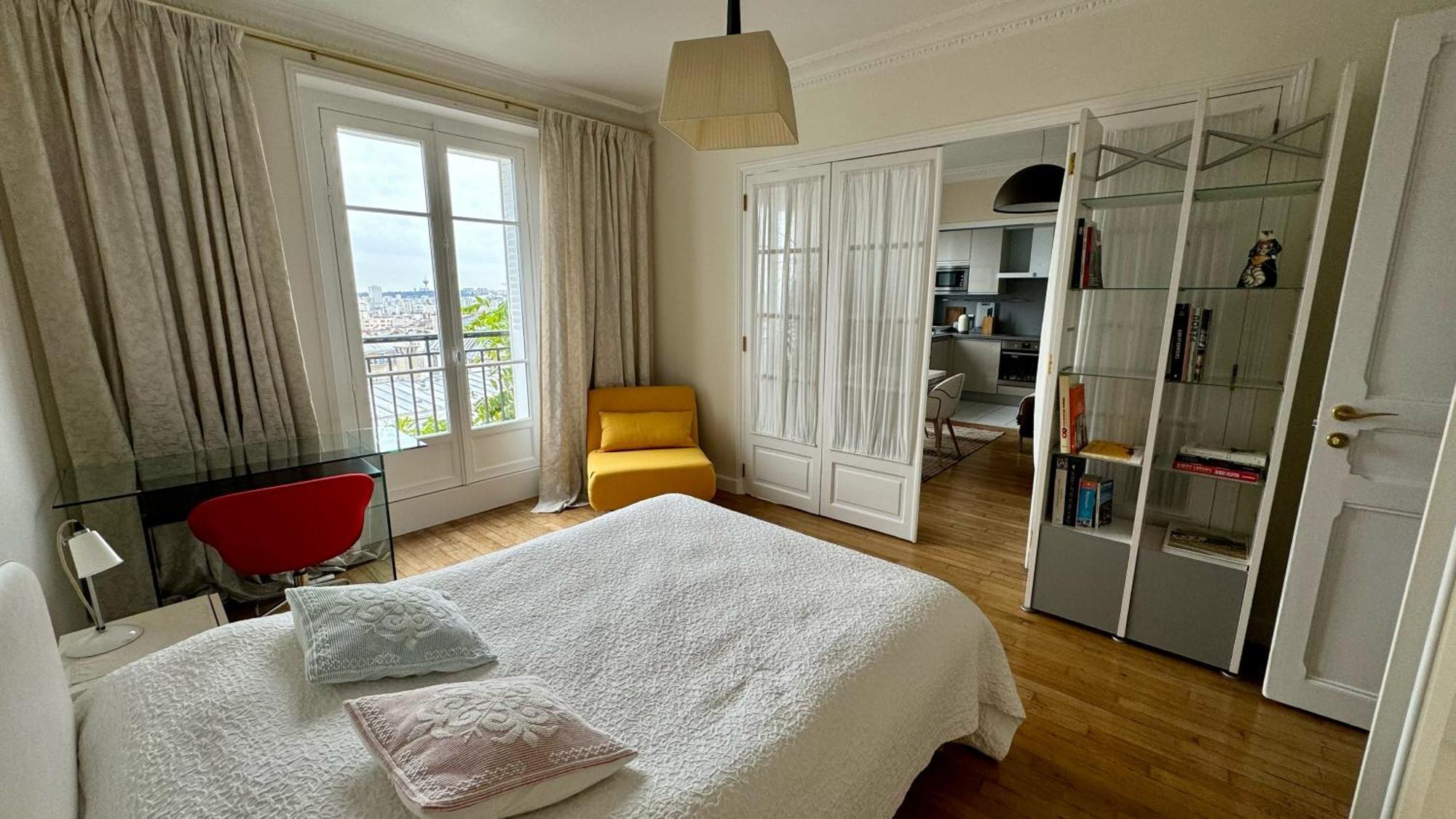 Apartment Amazing View In Montmartre, 2 Min From Sacre-coeur