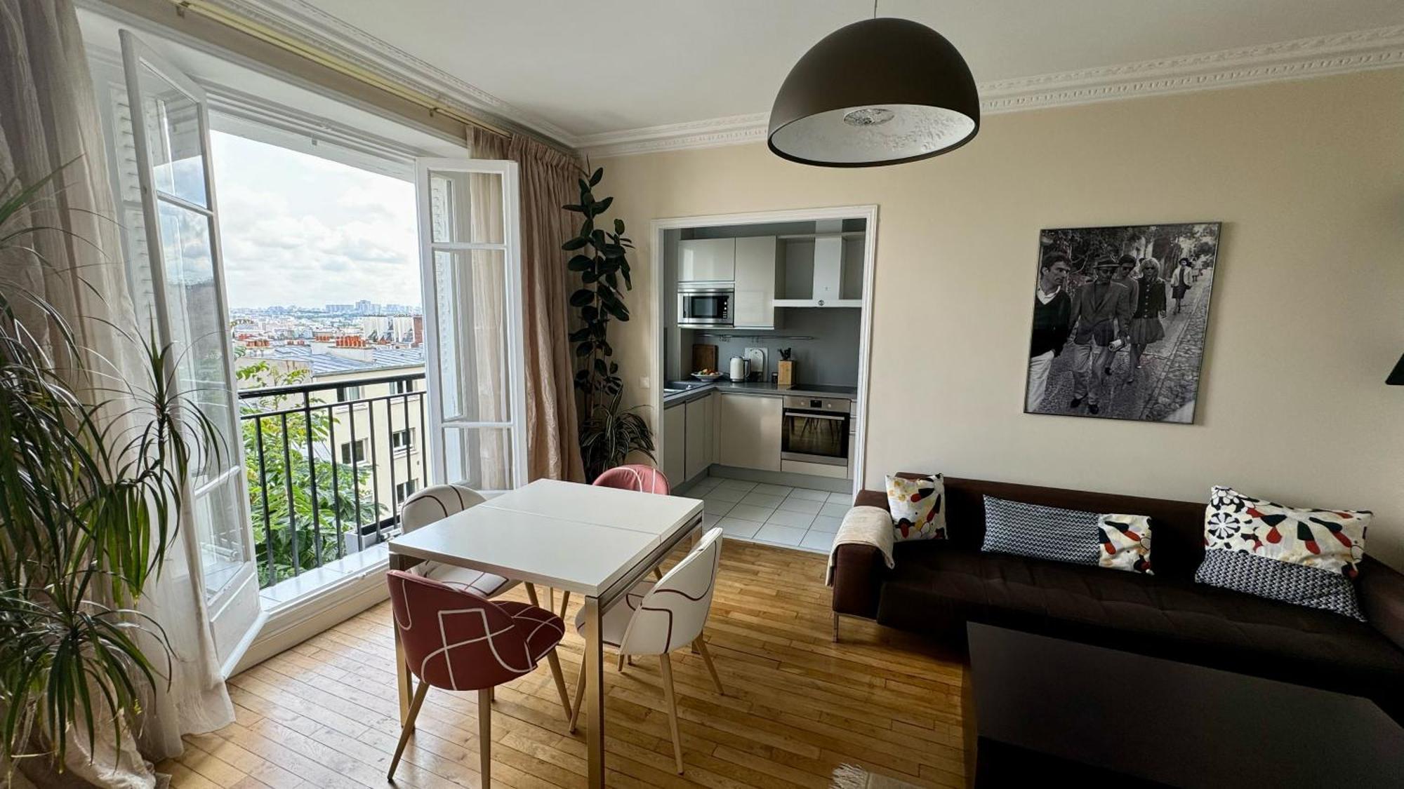 Amazing View In Montmartre, 2 Min From Sacre-coeur Paris