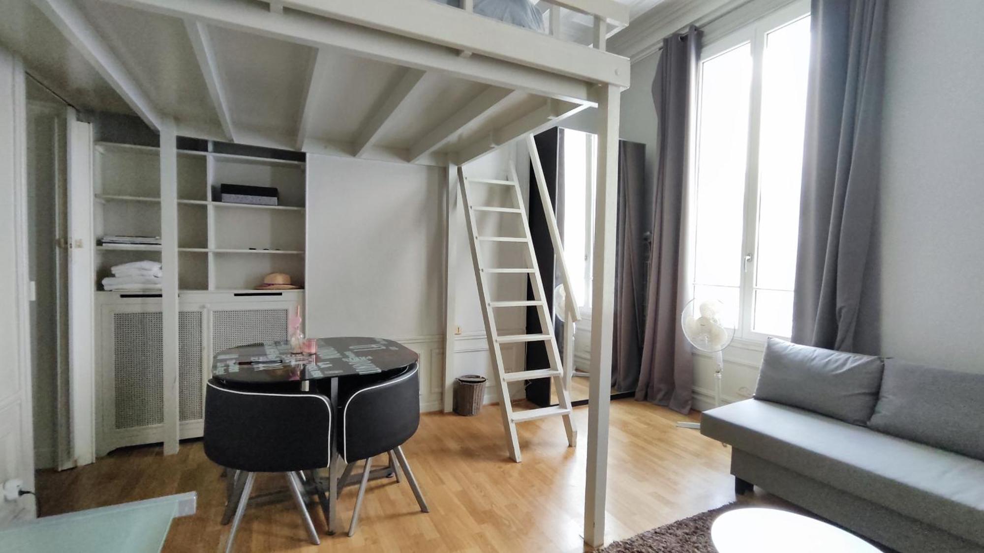 Apartment Rue Paul Valery - 16 - 1160 *