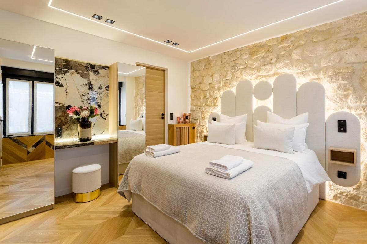 B1 Beautiful, Luxury Near Eiffel Tower Sleeps Ac Apartment