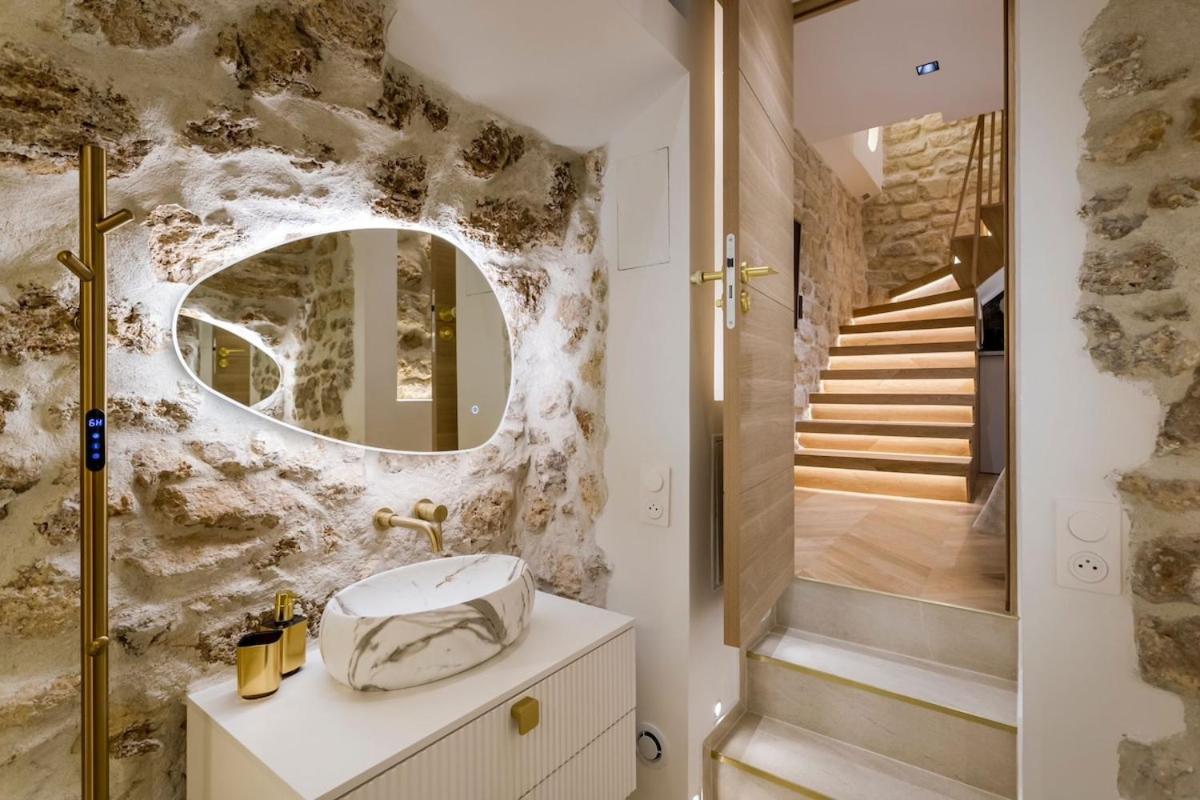 B1 Beautiful, Luxury Near Eiffel Tower Sleeps Ac * Paris