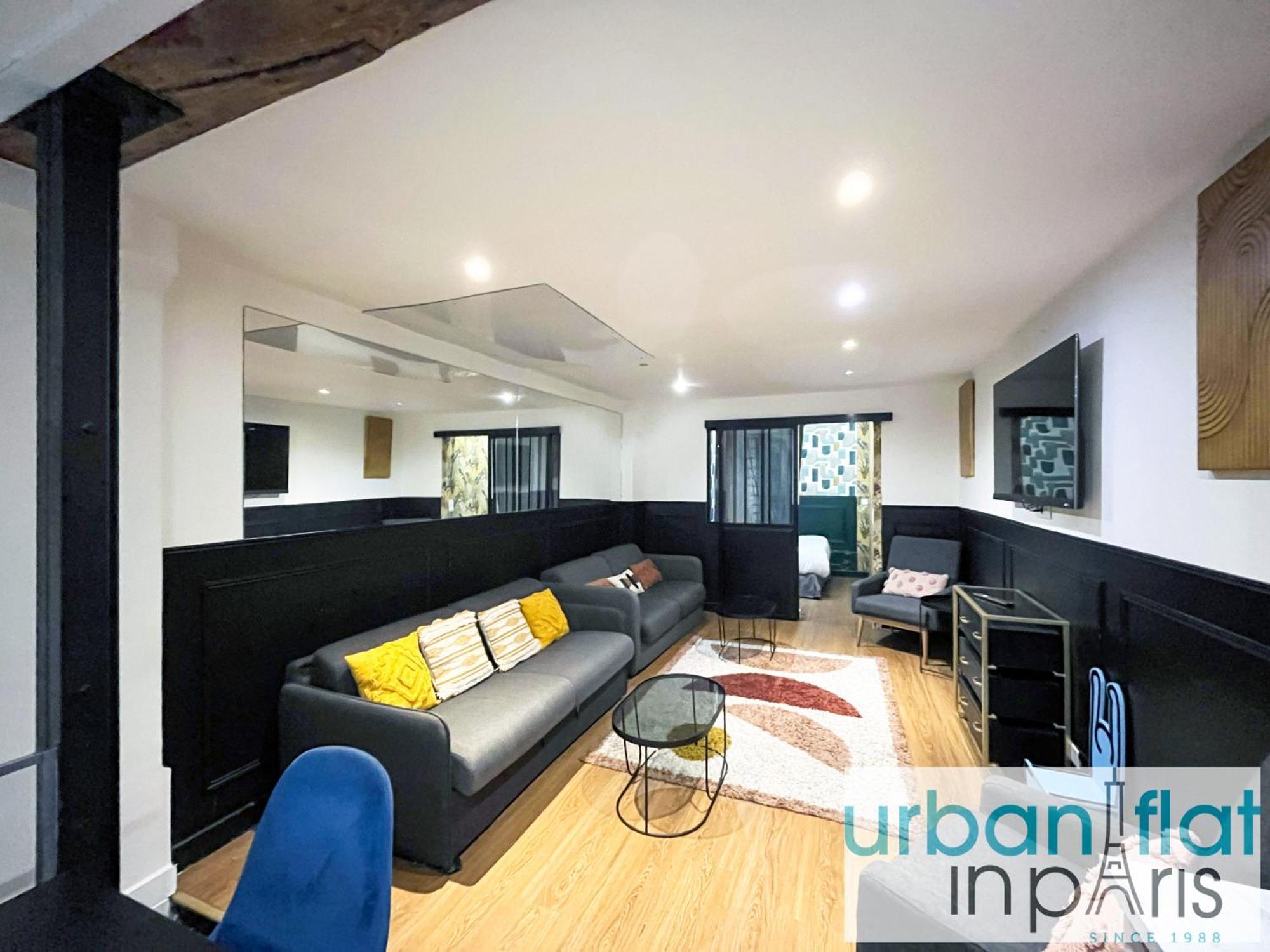 Urban Flat 31 - Charming Triplex In * Paris