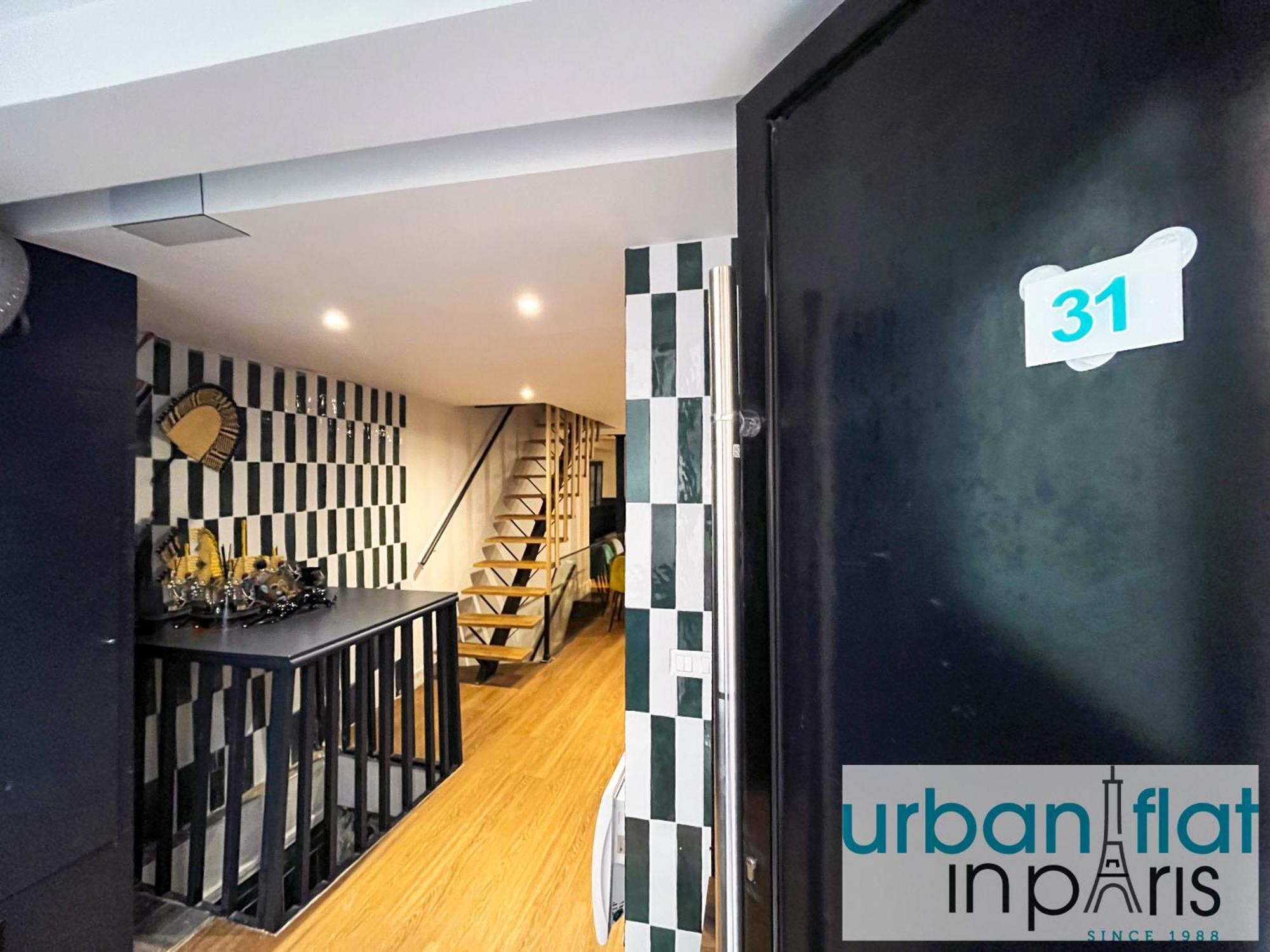Urban Flat 31 - Charming Triplex In * Paris