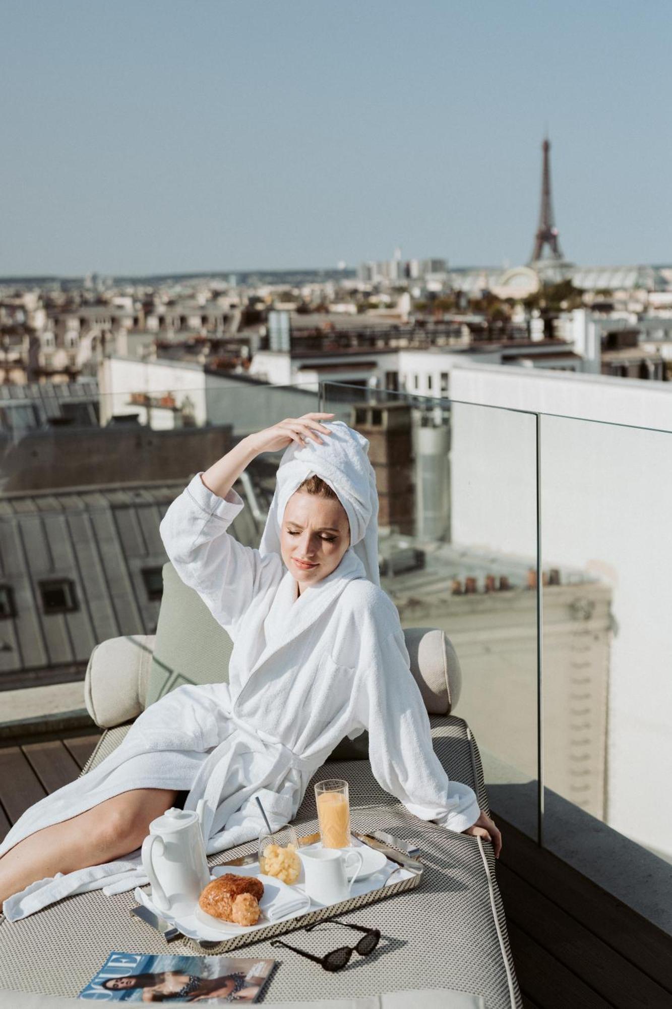 De Pourtales Paris