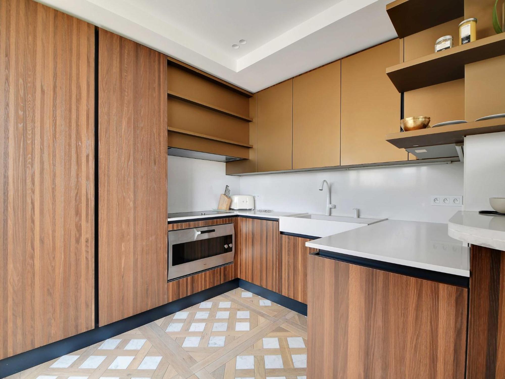 Luxurious With Balcony-3br-6p-champs-elysees Paris
