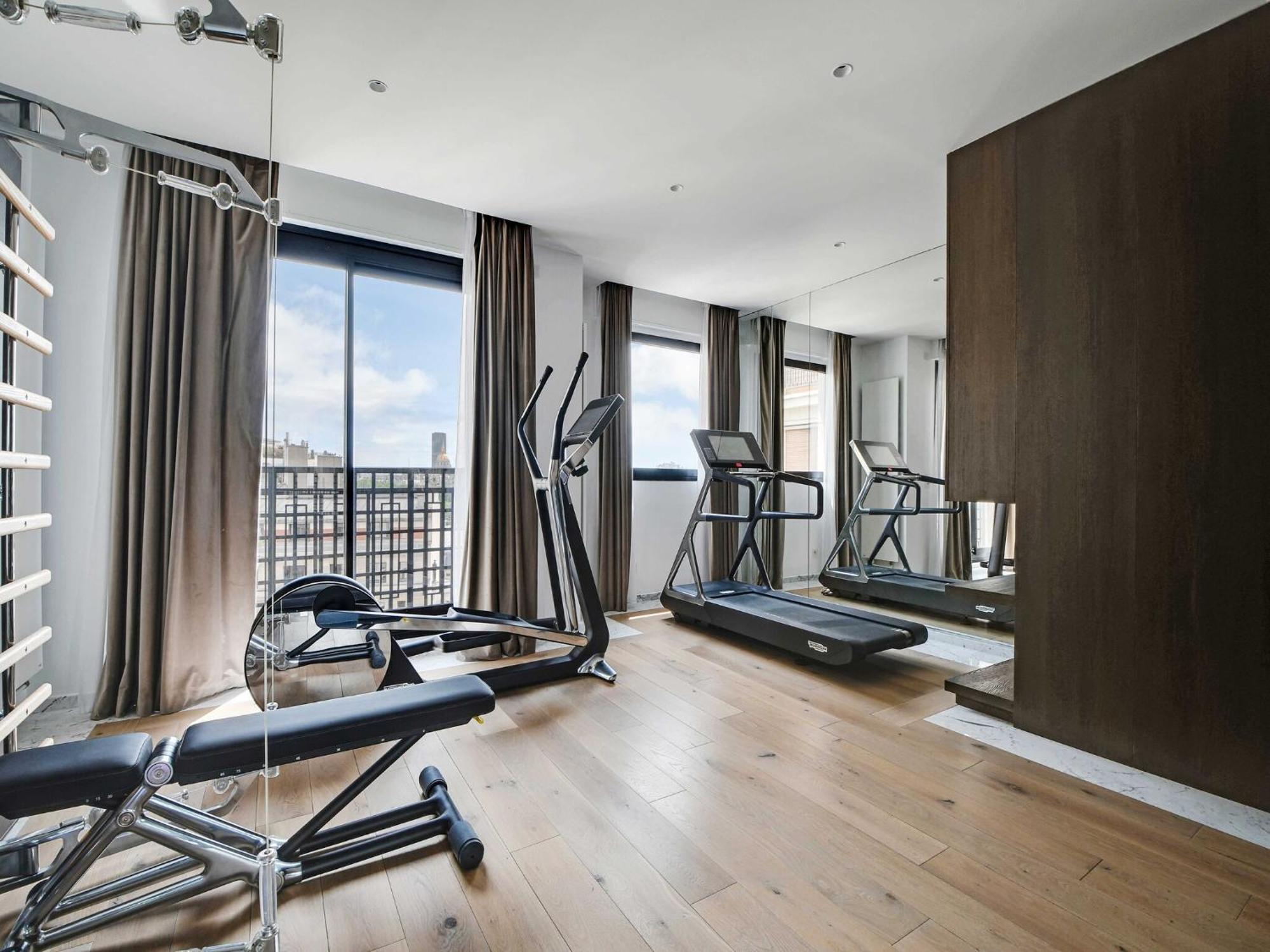 Luxurious With Balcony-3br-6p-champs-elysees Paris