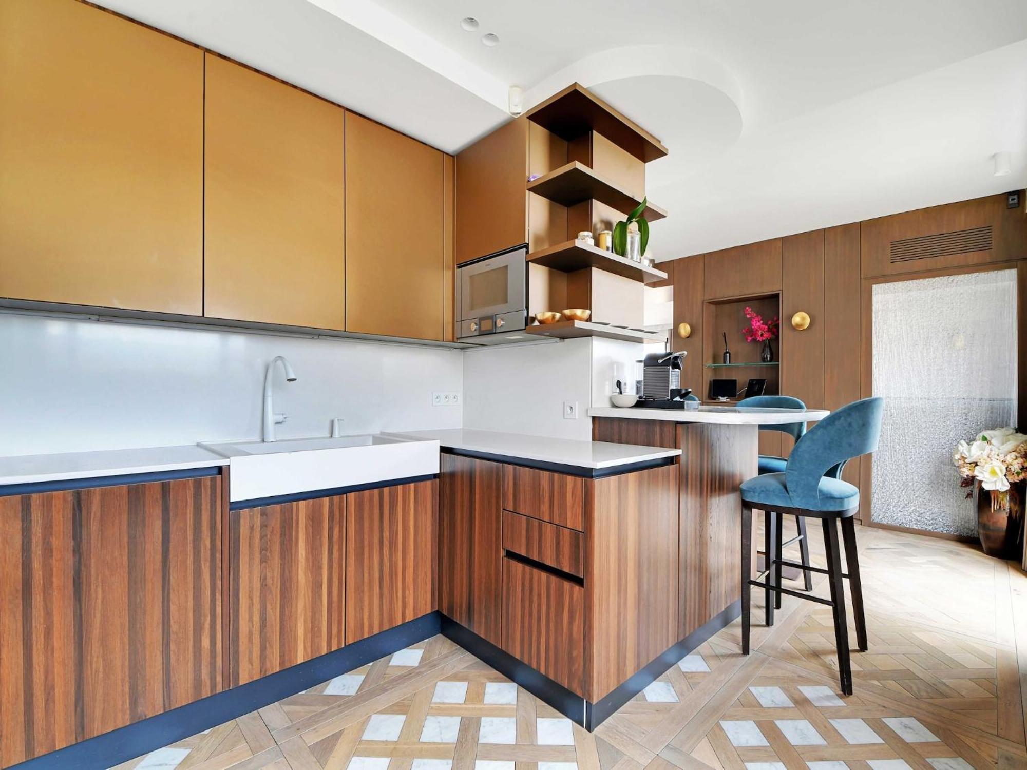 Apartment Luxurious With Balcony-3br-6p-champs-elysees