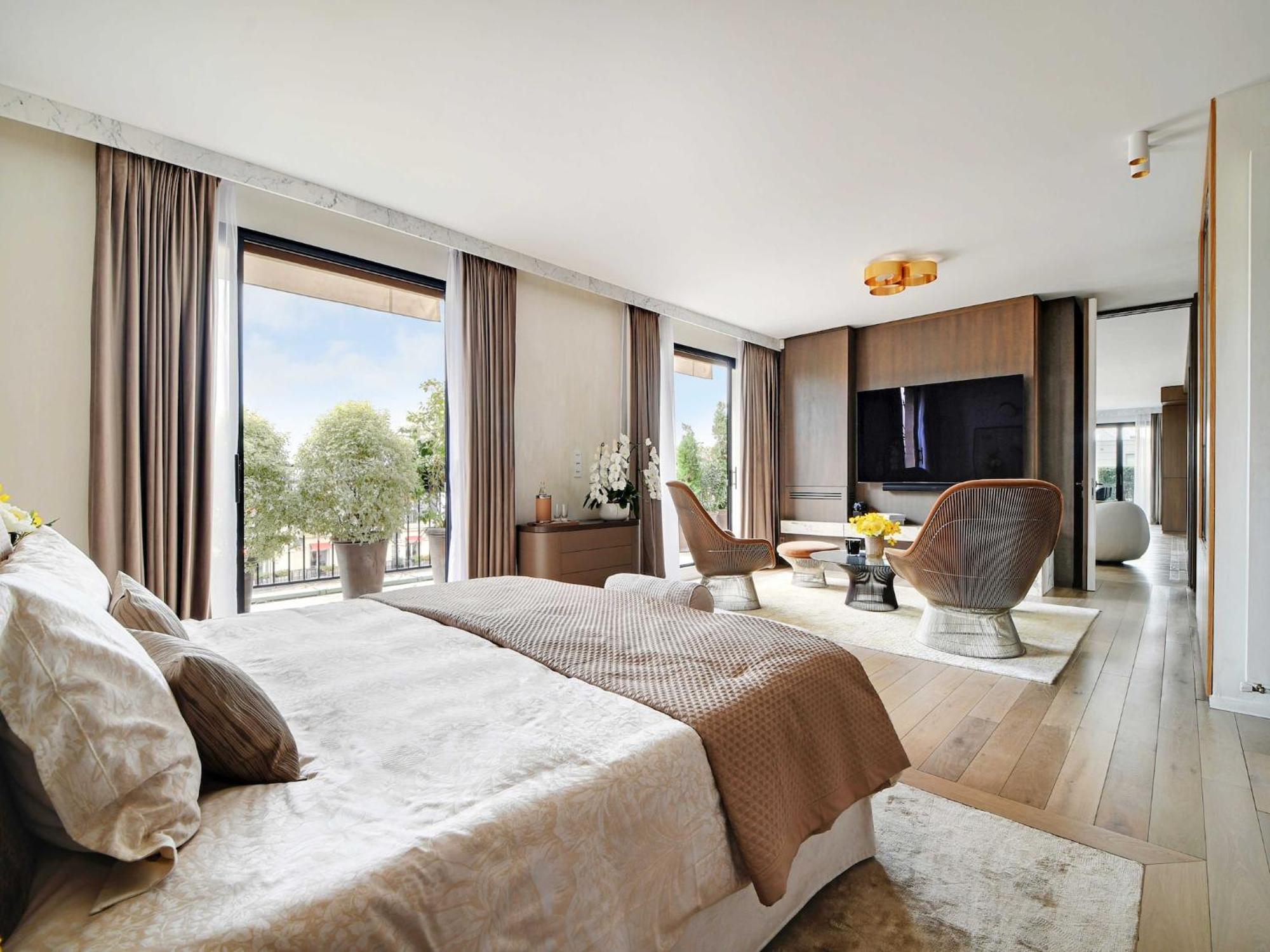 Luxurious With Balcony-3br-6p-champs-elysees Paris