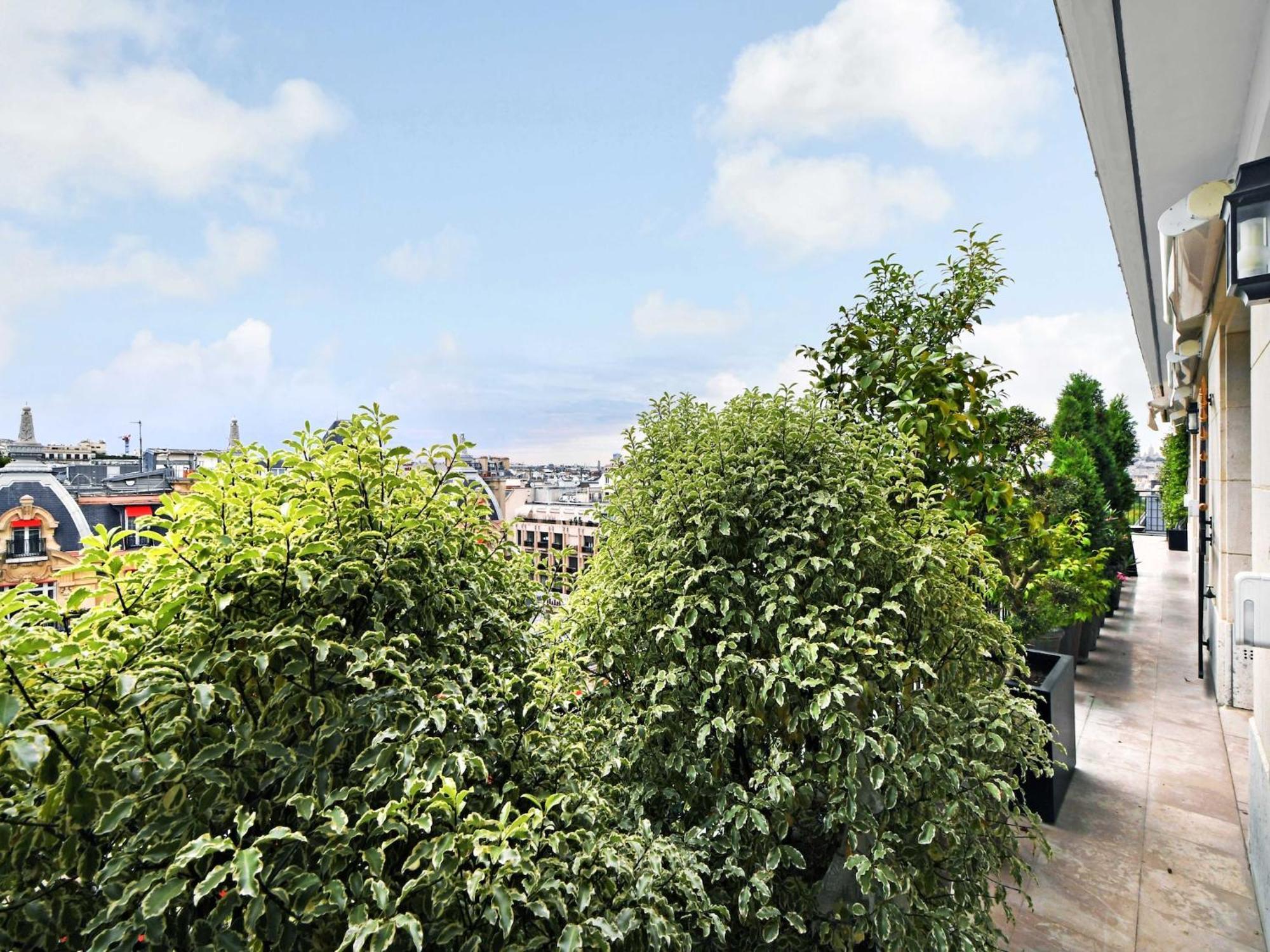 Apartment Luxurious With Balcony-3br-6p-champs-elysees *