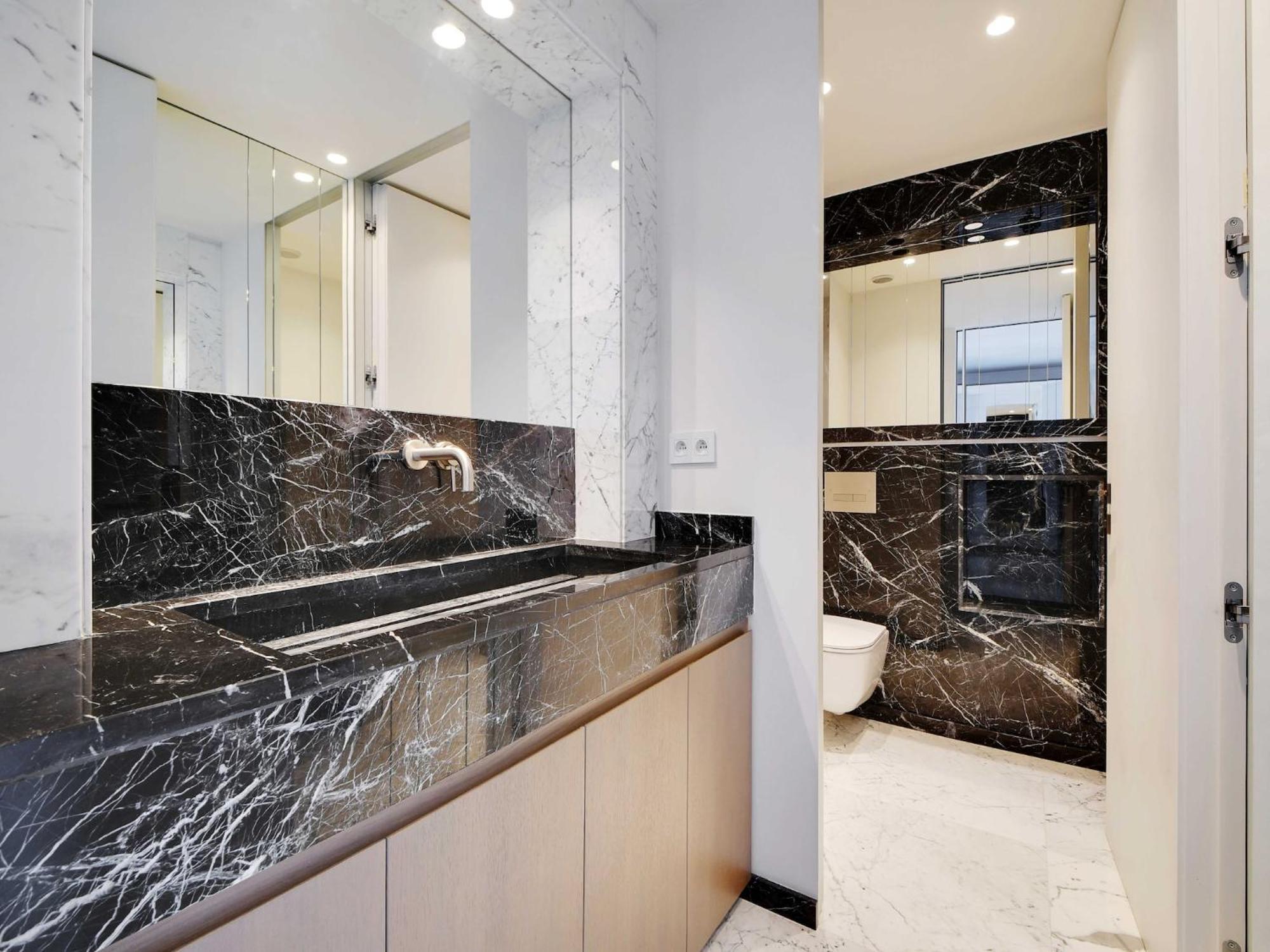 Apartment Luxurious With Balcony-3br-6p-champs-elysees *