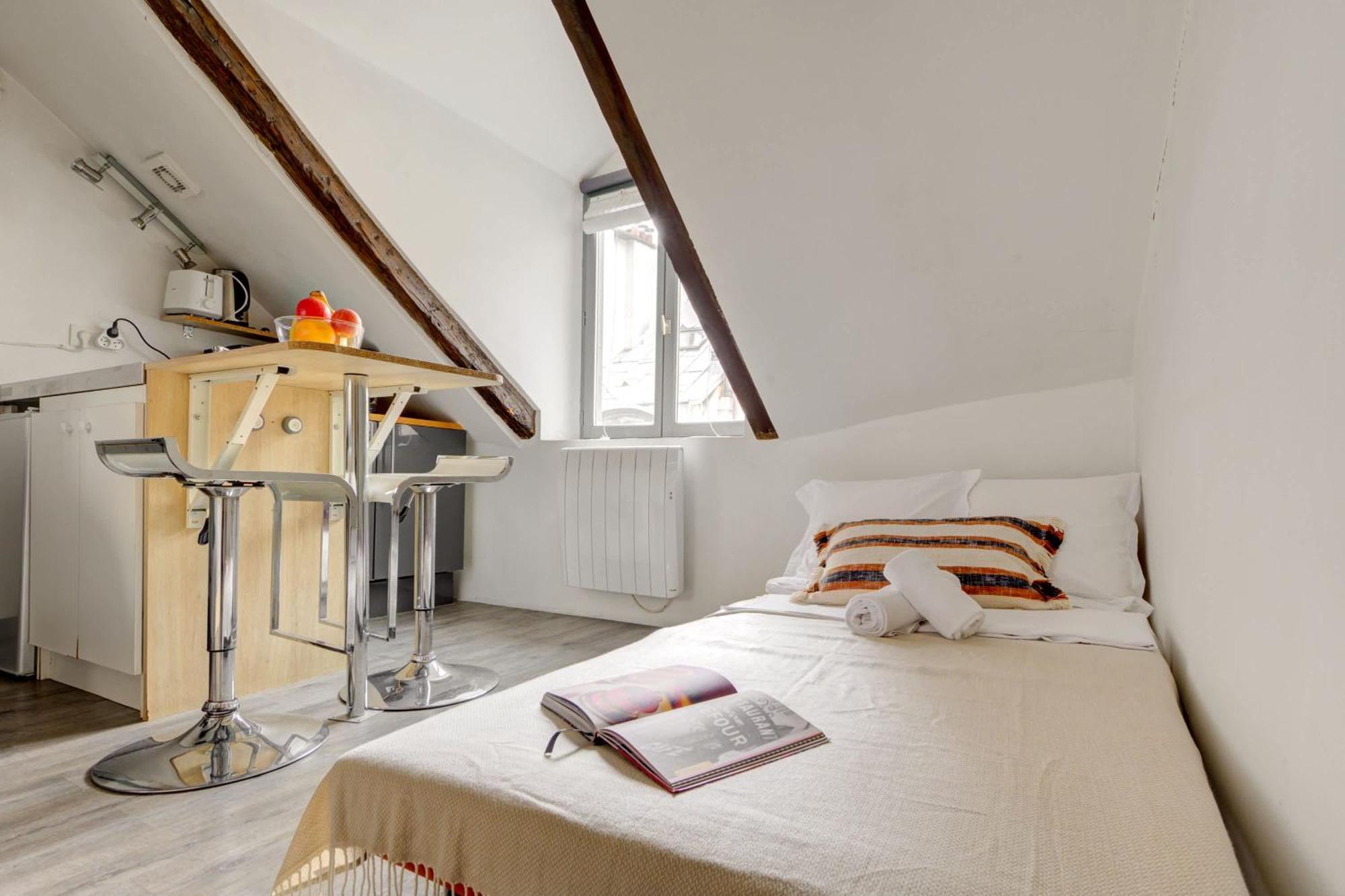Bnbnova - Place Des Vosges & Le Marais Paris