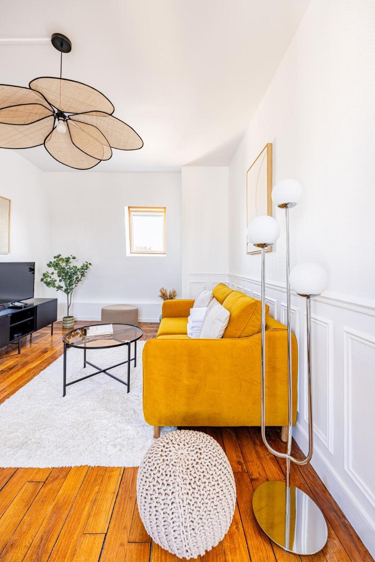 1 Bedroom # 14 # Alesia * Paris