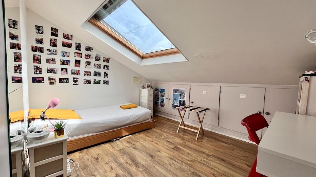 Apartment Large, Quiet, Familial Floor Duplex Paris