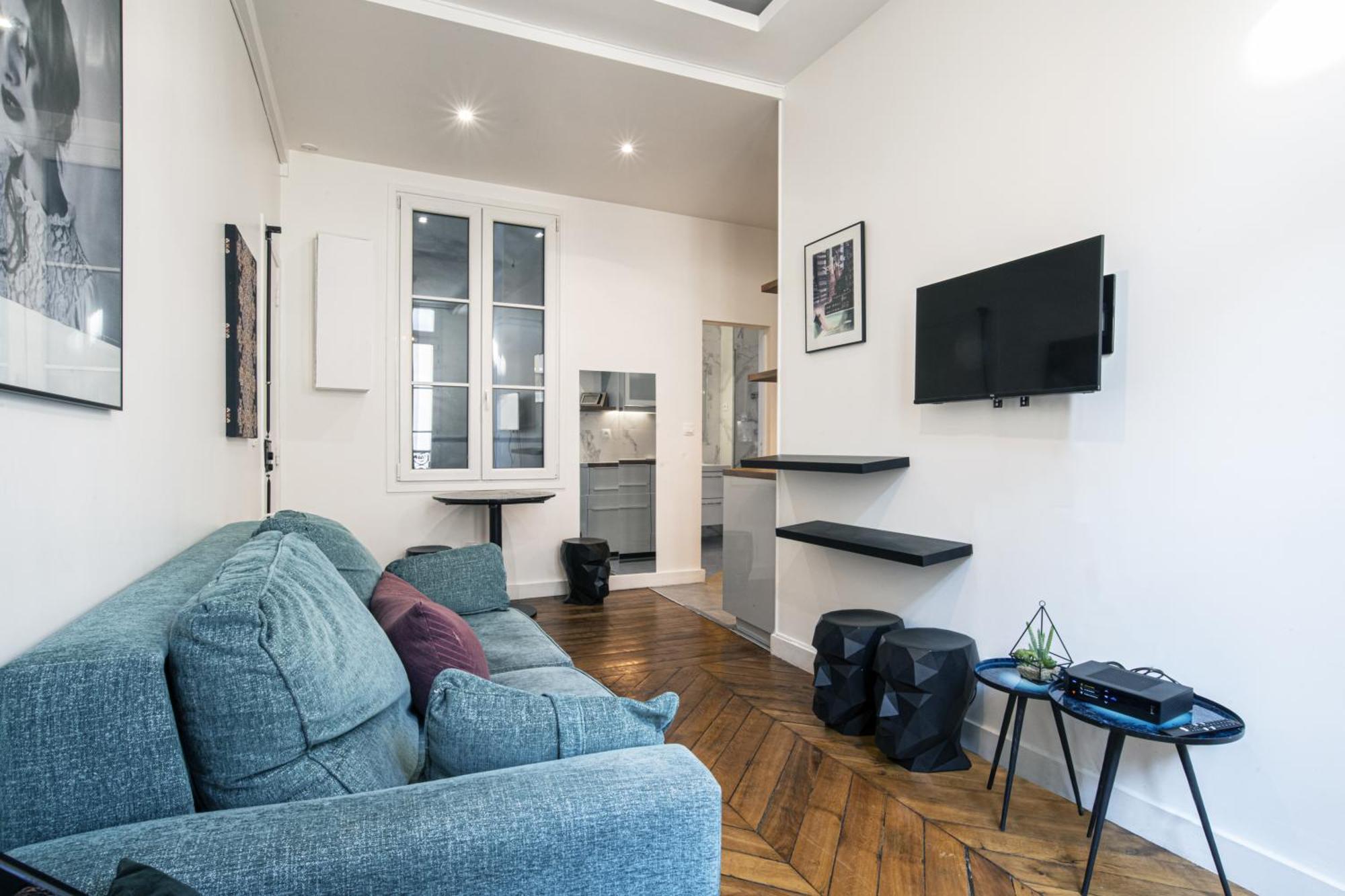 Pick A Flat's Apartements In Louvre-rivoli - Rue Du Roule Apartment