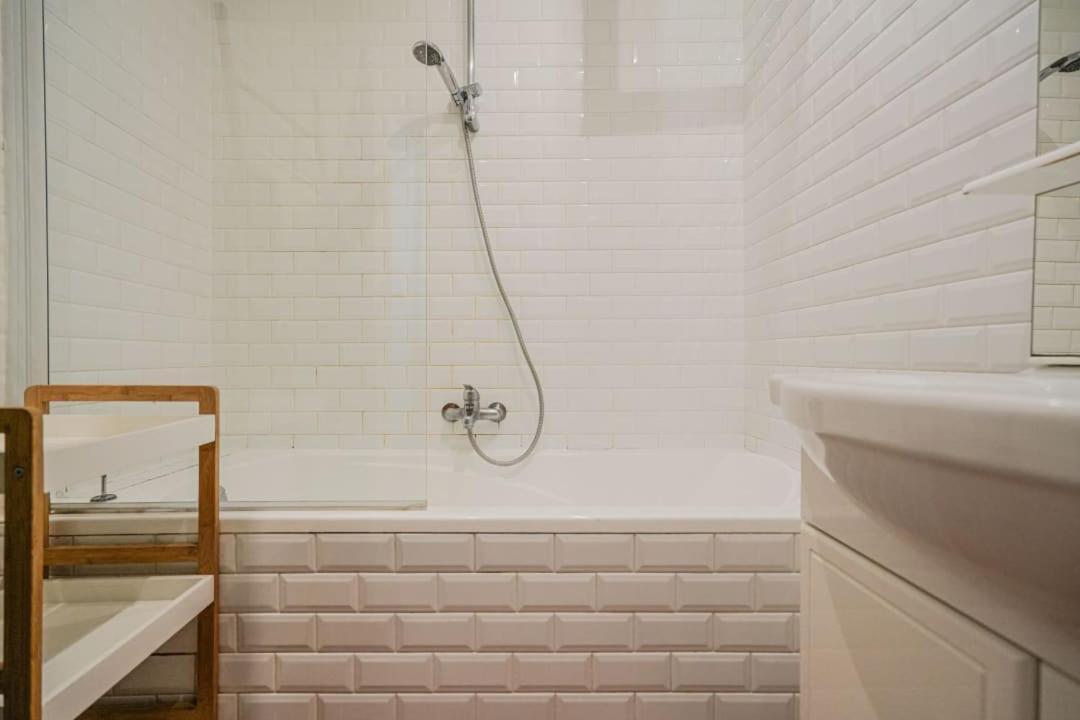 Bohemian 1br In Montmartre Apartment *
