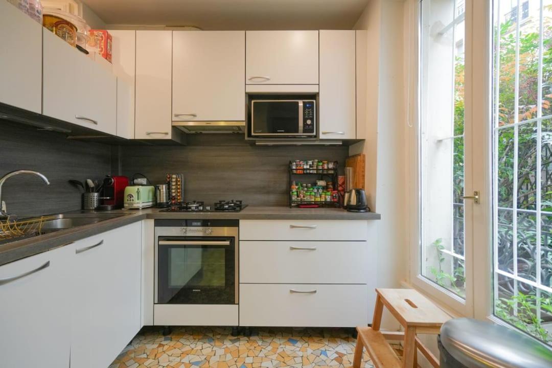 Apartment Bohemian 1br In Montmartre