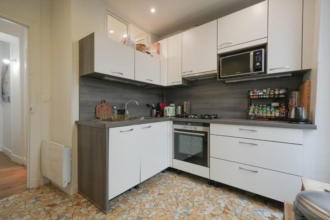 Apartment Bohemian 1br In Montmartre Paris