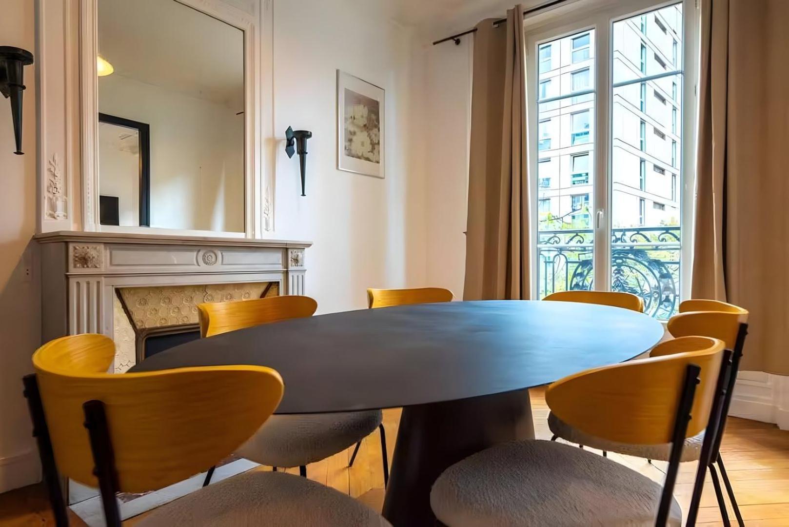Tbs 318 - Superb With Eiffel Tower View Apartment