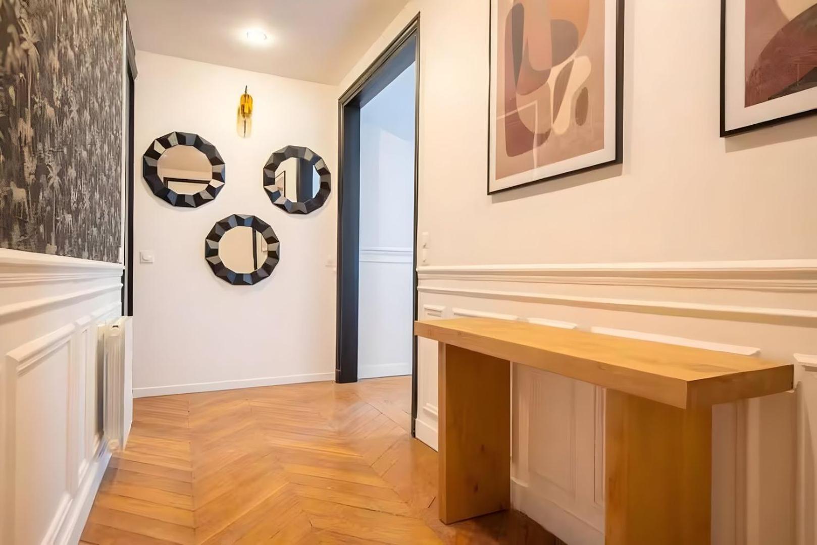 Tbs 318 - Superb With Eiffel Tower View Apartment