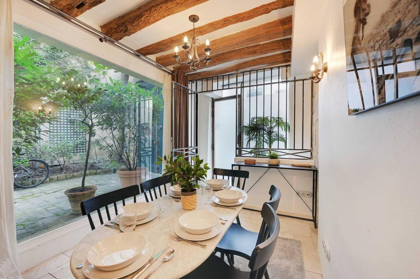 Maitre Apartment