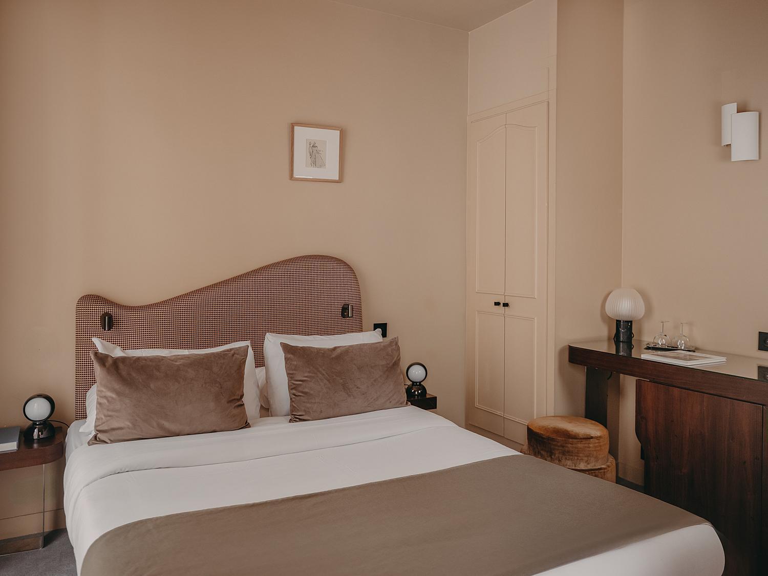 Belloy Saint Germain Hotel