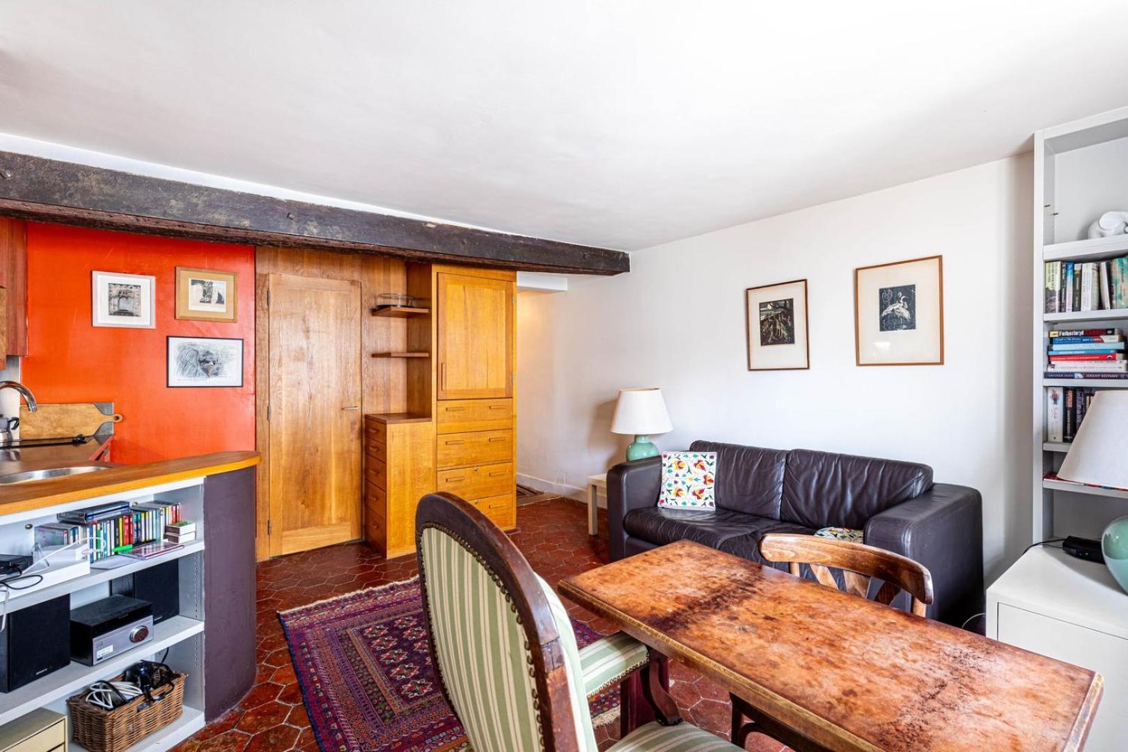 Guestready - Discover The Charm Of * Paris