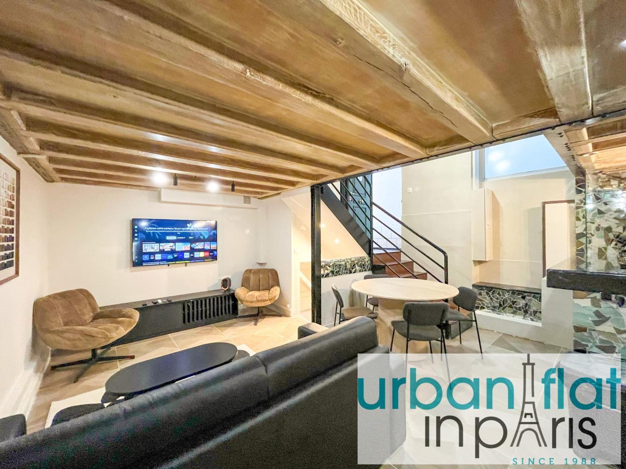09 - Stylish Duplex Champs-elysees Appartement *