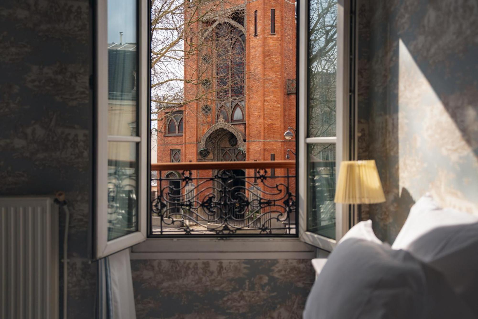 Hotel Regyn's Montmartre 2*