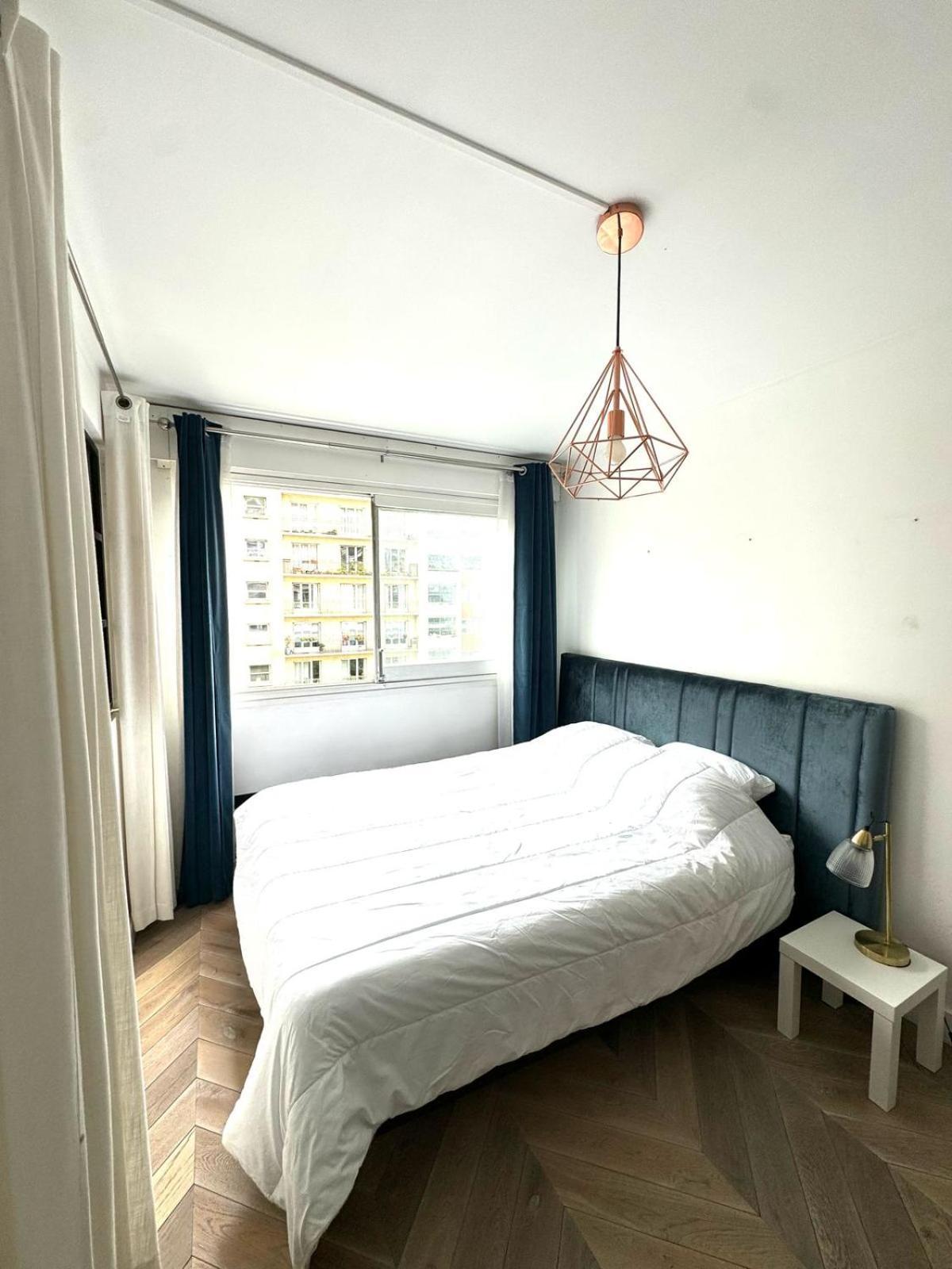 Expo Versailles Apartment