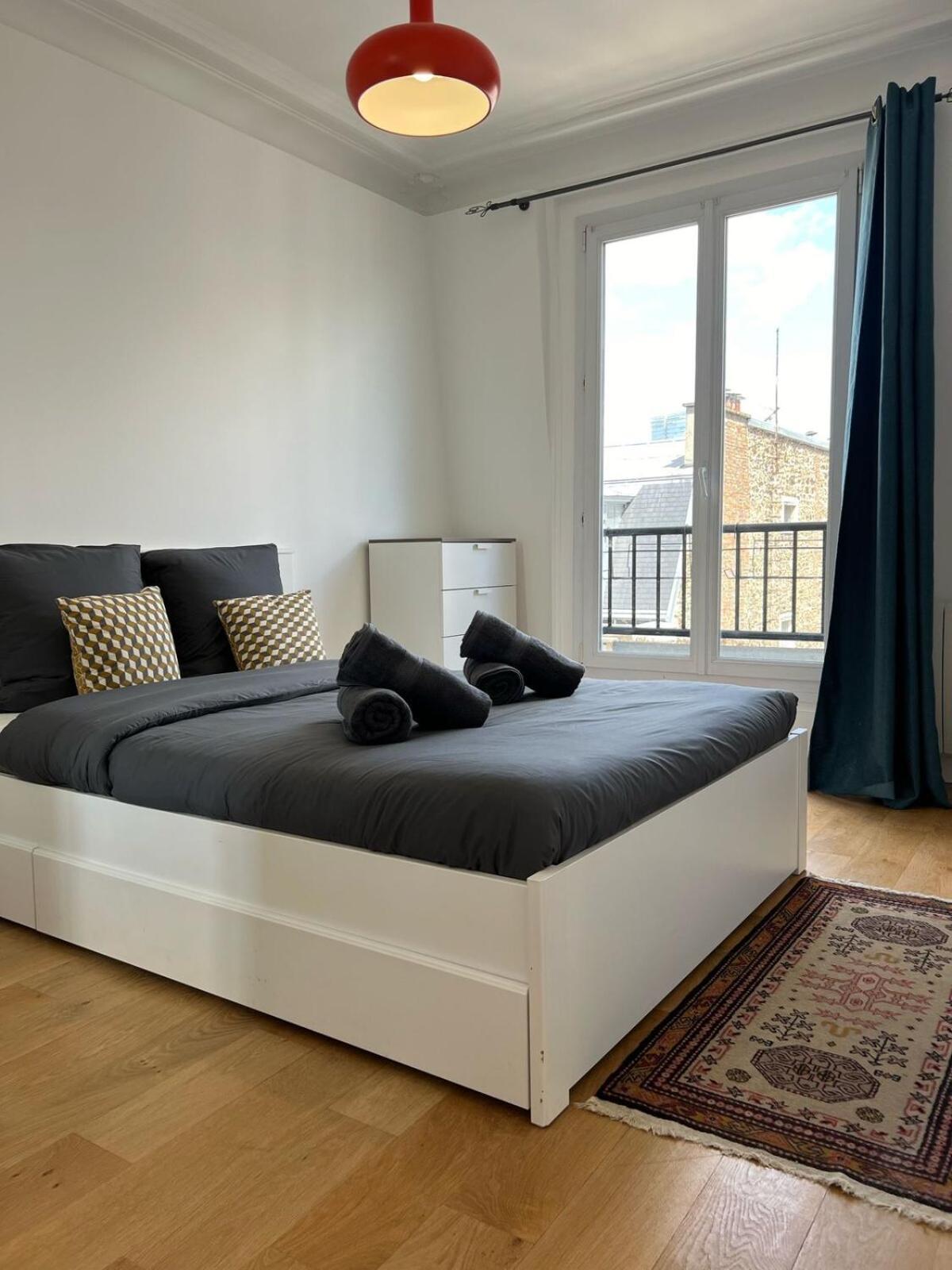 Beautiful Flat Monceau Champs Elysee Apartment