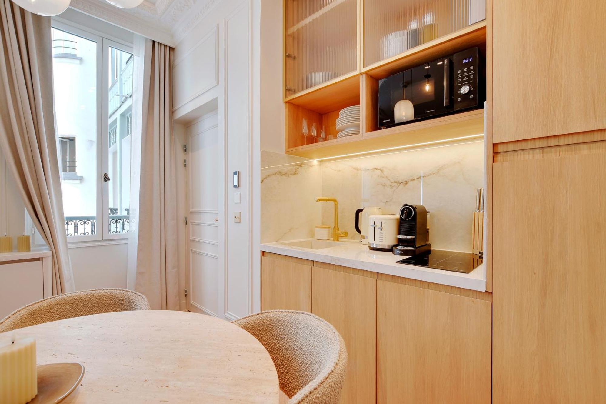 Maison Galante's With Services In La Madeleine - Opera Apartment Paris