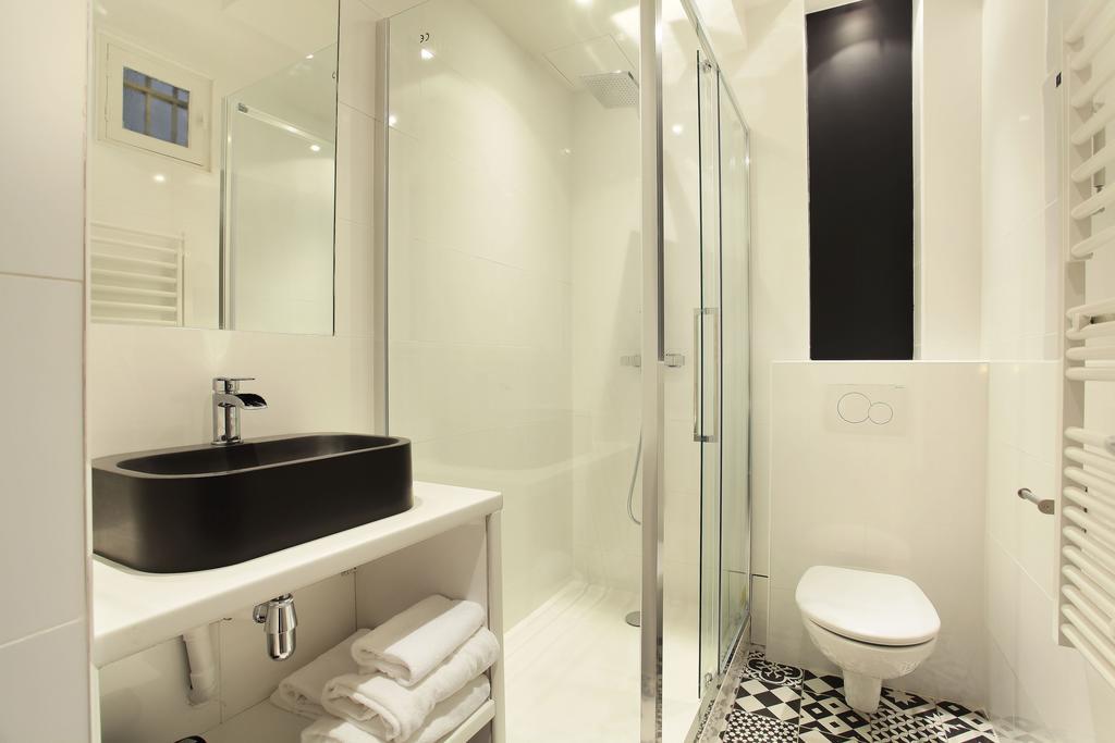 Rent A - Bonne Nouvelle Apartment *