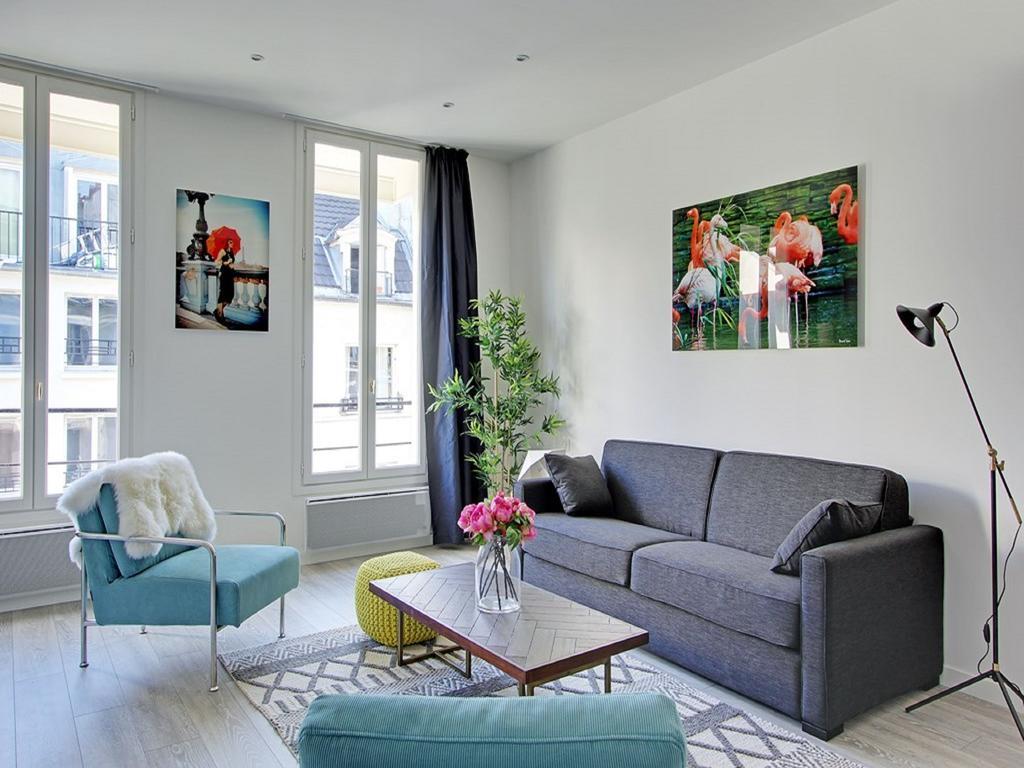 Rent A - Bonne Nouvelle * Paris