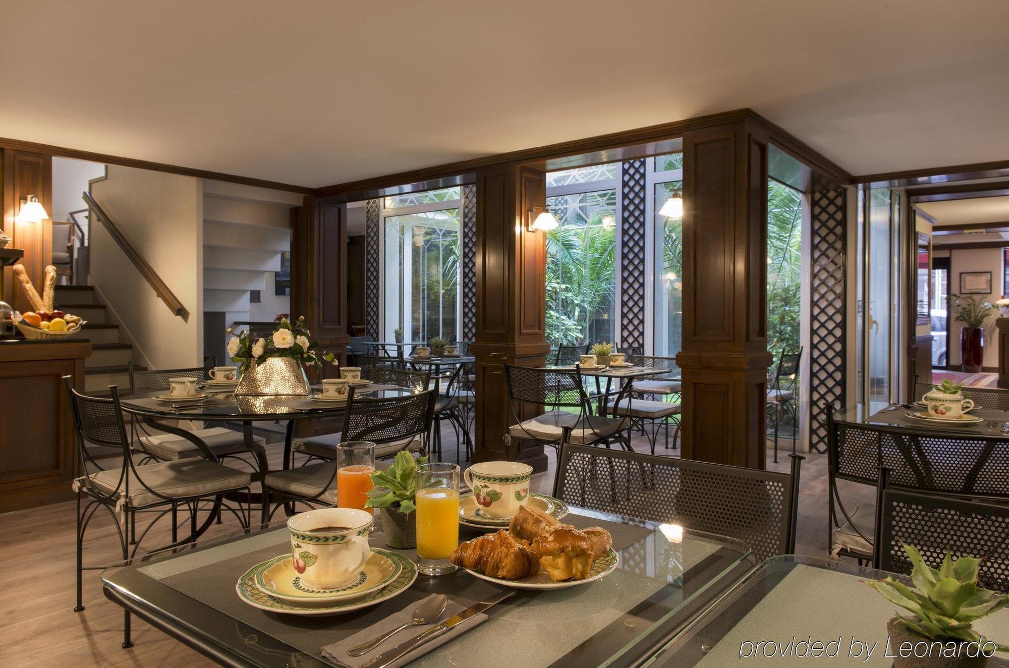 Hotel Apollinaire Paris