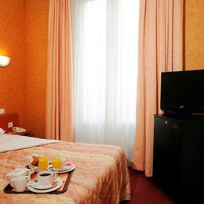 Hotel Auriane Porte De Versailles 2*