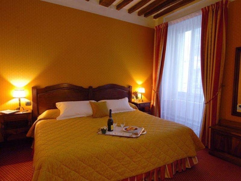 Hotel Amarante Beau Manoir 3*