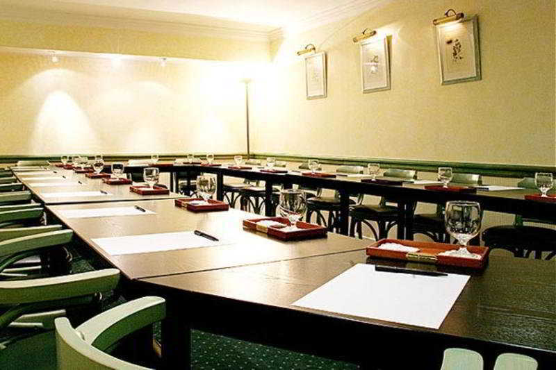 Pavillon Monceau Palais Des Congrès Appart hôtel 3*